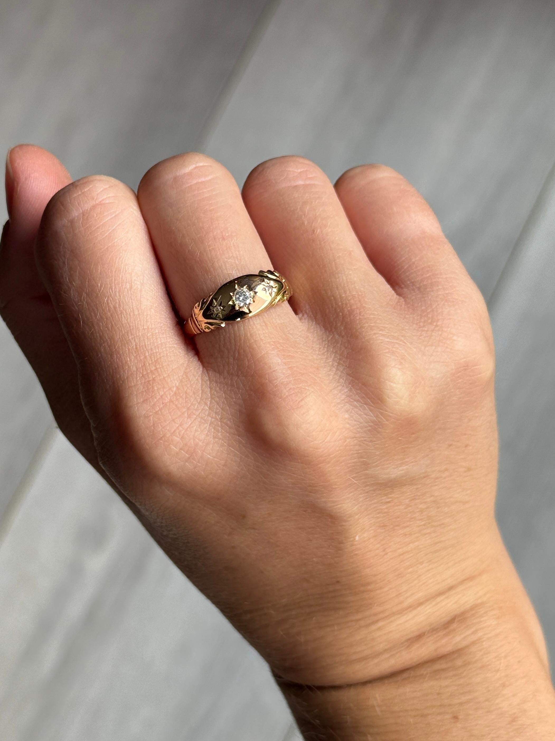 Victorian Diamond and 18 Carat Gold Star Setting Ring For Sale 1