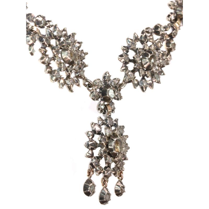 Women's A Superb Victorian Diamond and 18 Karat Rose Gold Necklace, 1850s For Sale