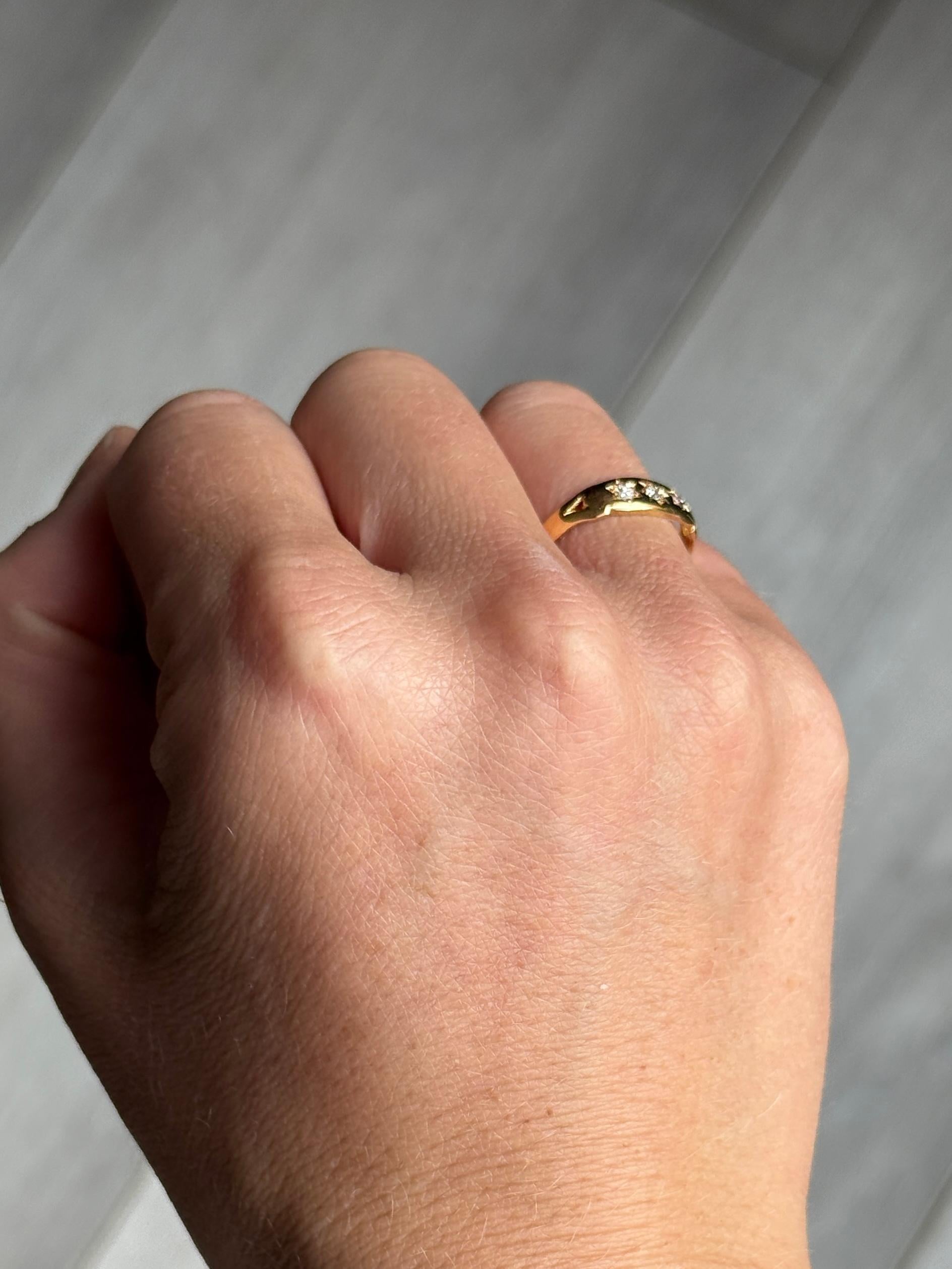 Anillo victoriano de diamantes y oro de 22 quilates con engaste en estrella de cinco piedras Corte redondo en venta