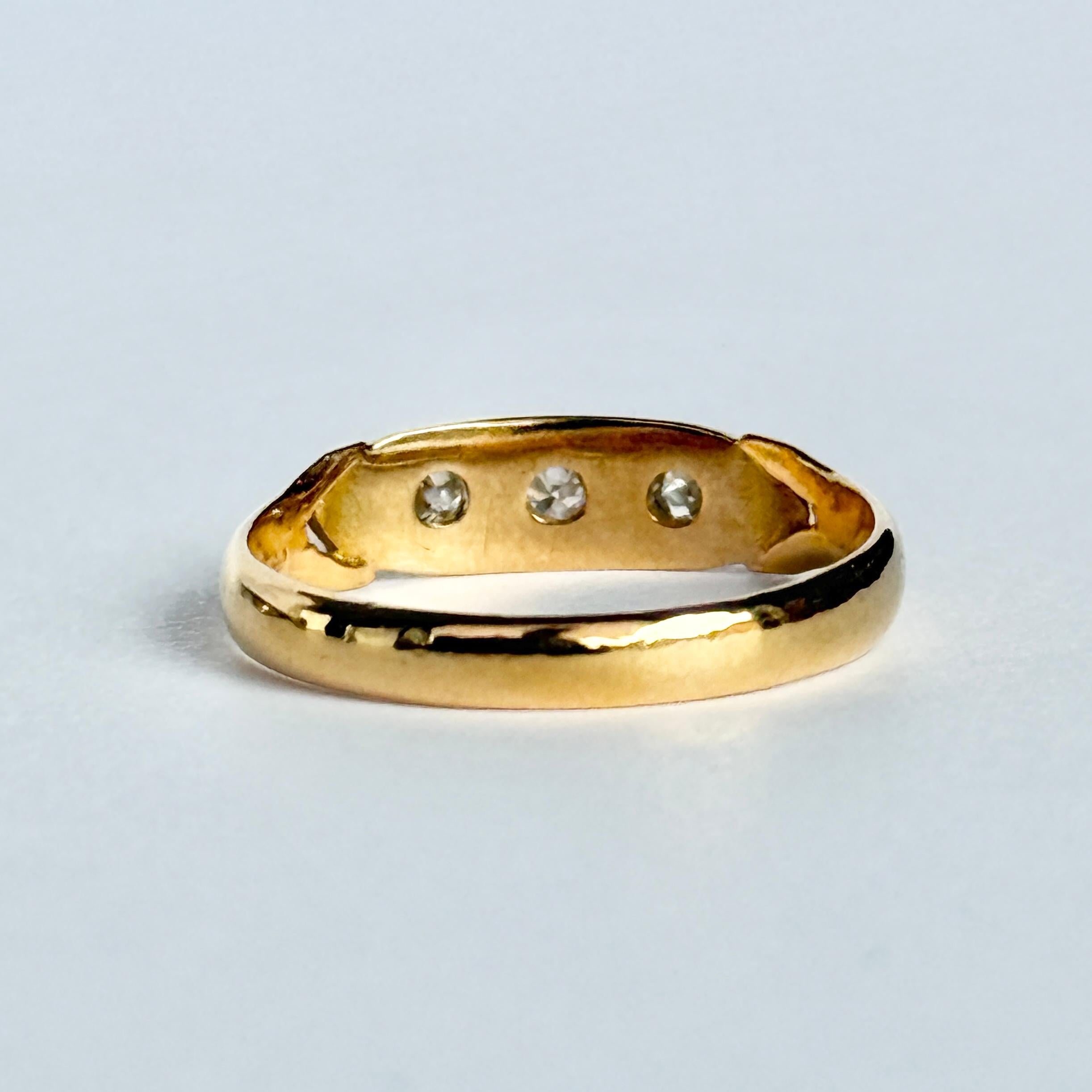 Anillo victoriano de diamantes y oro de 22 quilates con engaste en estrella de cinco piedras en venta 1