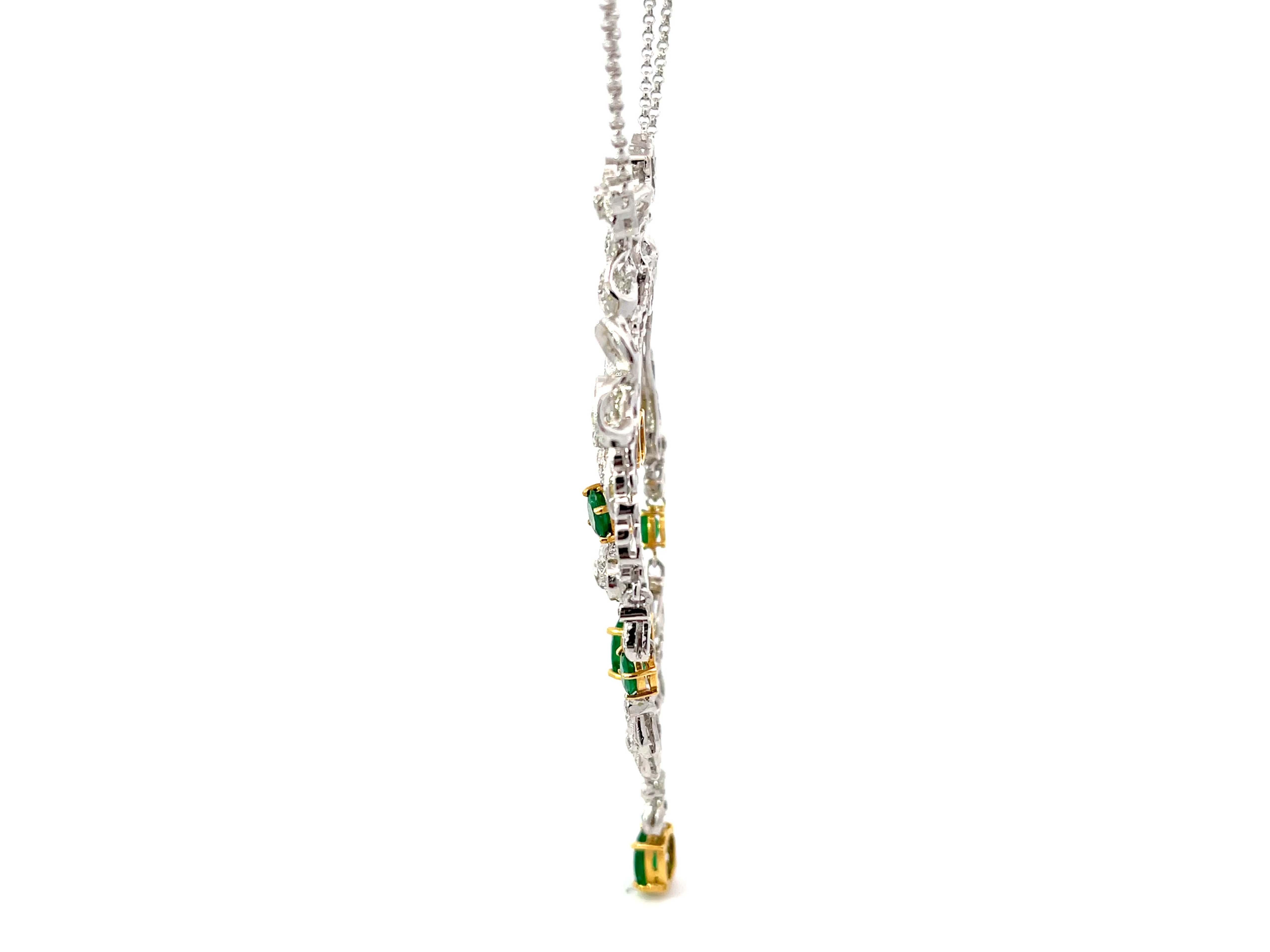 Victorian Diamond and Emerald Dangly Pendant Necklace in 18k White Gold In Excellent Condition For Sale In Honolulu, HI