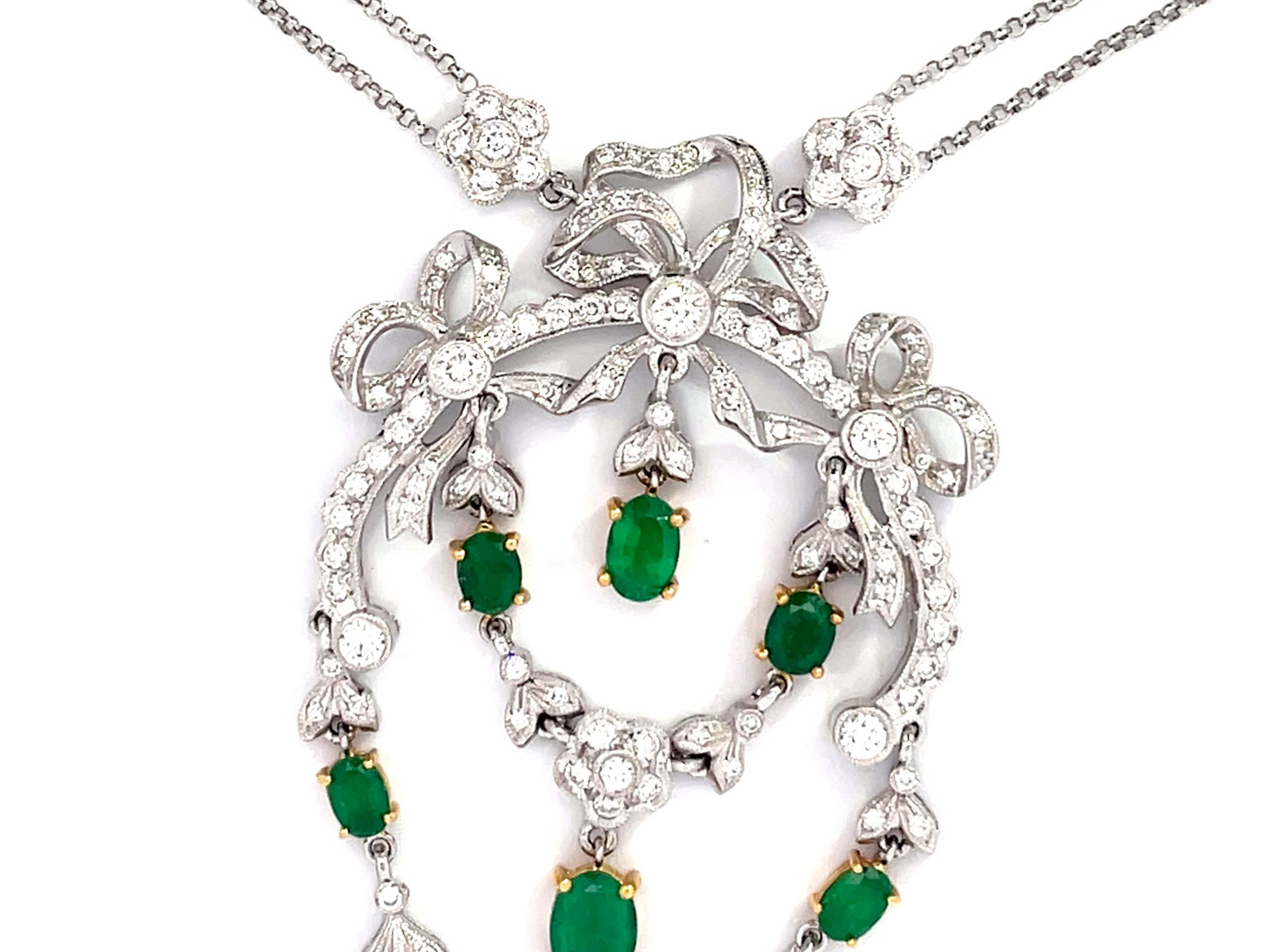 Victorian Diamond and Emerald Dangly Pendant Necklace in 18k White Gold For Sale 3