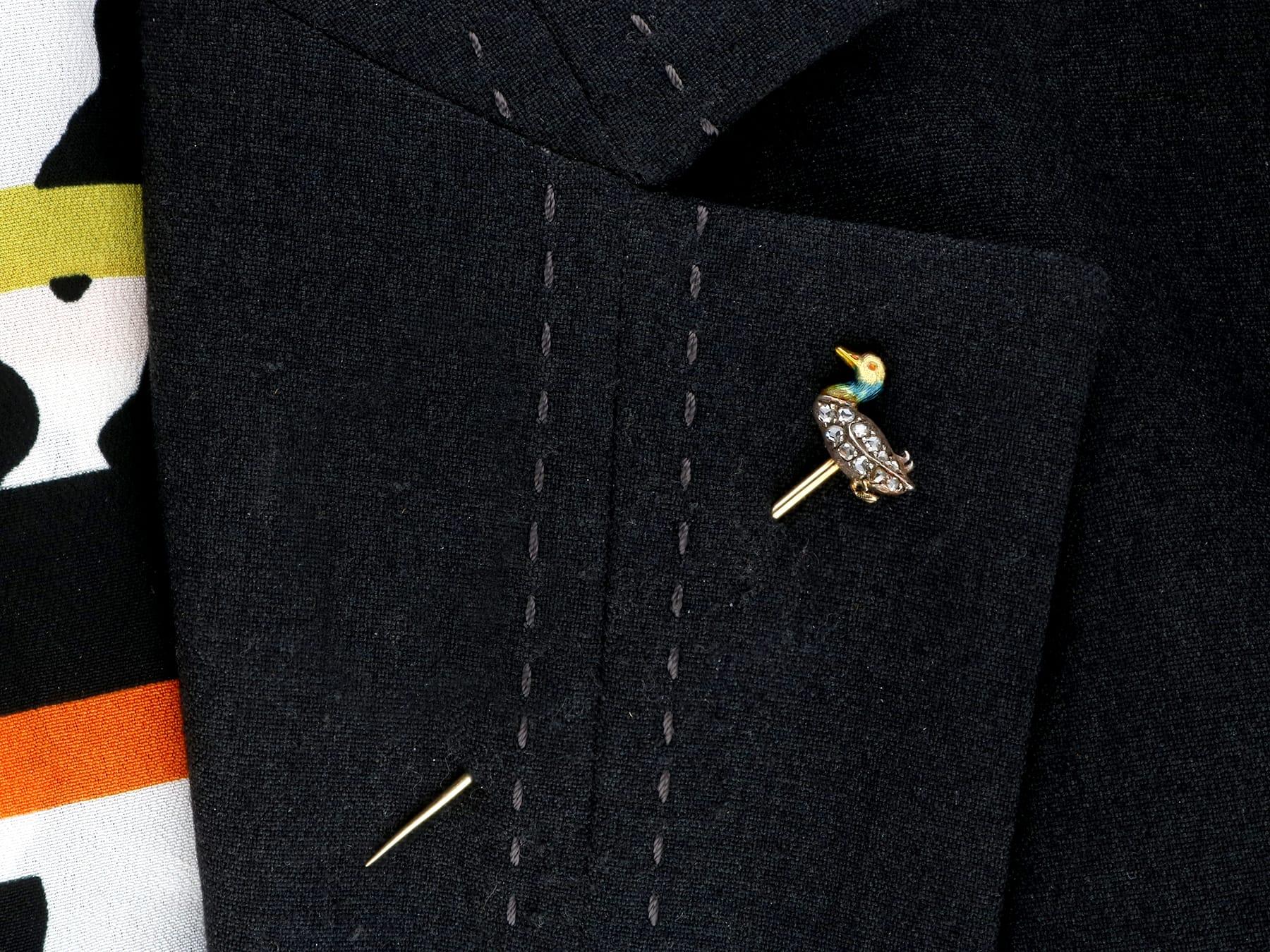 Spilla vittoriana con diamante e smalto in oro giallo a forma di anatra in vendita 2