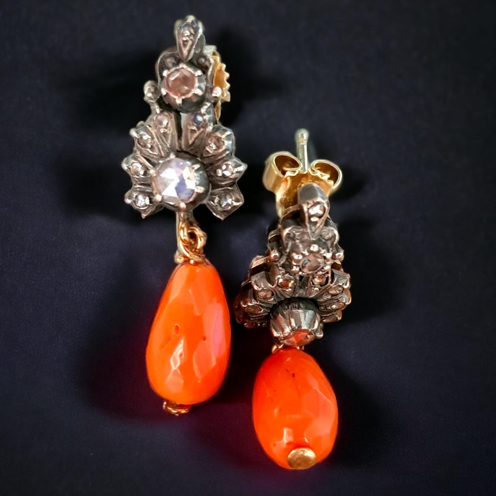 Taille rose Diamant victorien et  Méditerranée  Boucles d'oreilles pendantes en corail fin 19ème siècle. en vente