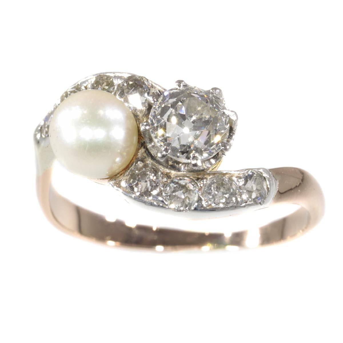 Victorian Diamond and Pearl Engagement Ring So-Called Romantic Toi et Moi In Excellent Condition For Sale In Antwerp, BE