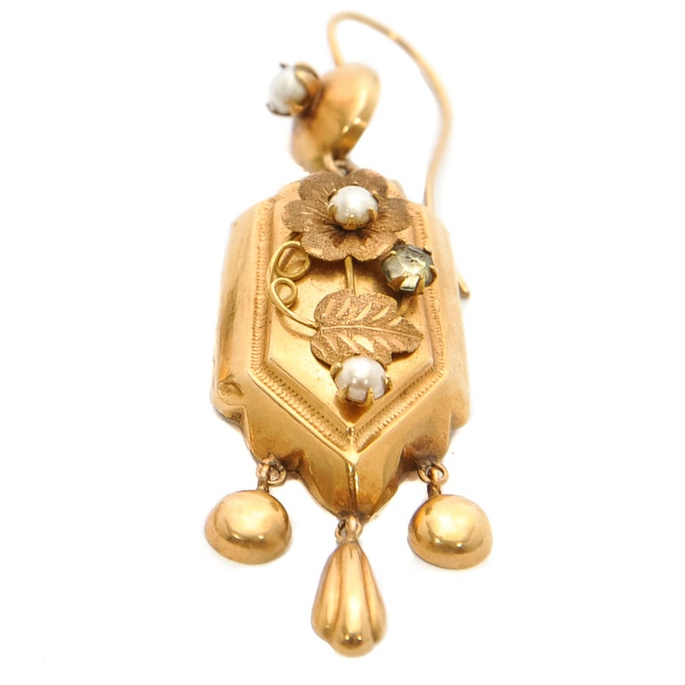 Victorian 18 Karat Yellow Gold Diamond Pearl Dangle Earrings For Sale