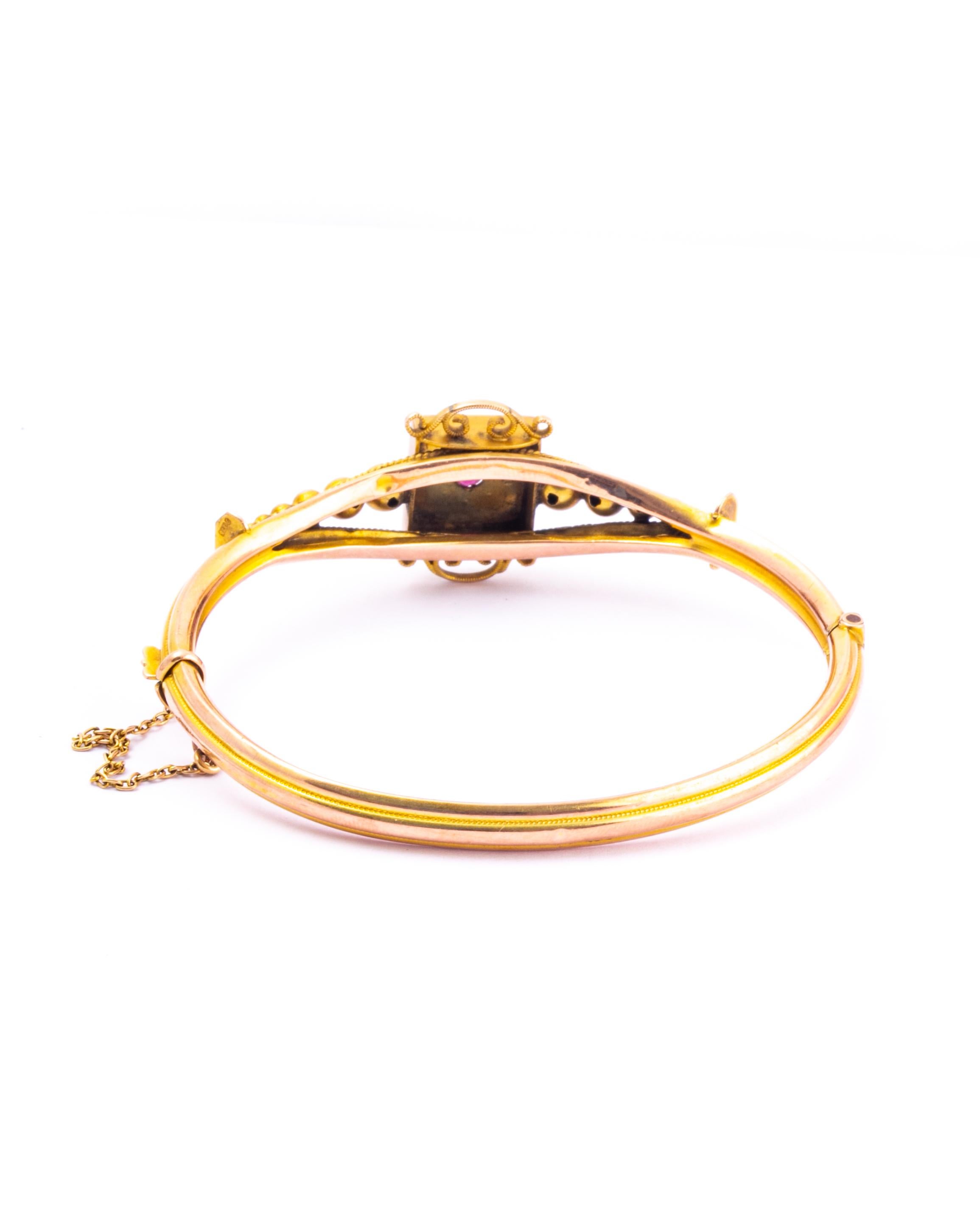 Victorian Diamond and Ruby 9 Carat Gold Bangle In Good Condition In Chipping Campden, GB