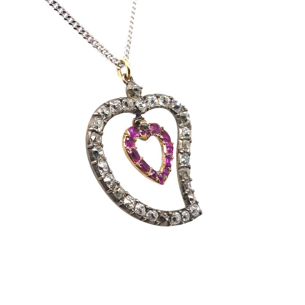 Victorian Diamond and Ruby 'Beggars Heart' Silver and Yellow Gold Pendant In Good Condition For Sale In London, GB