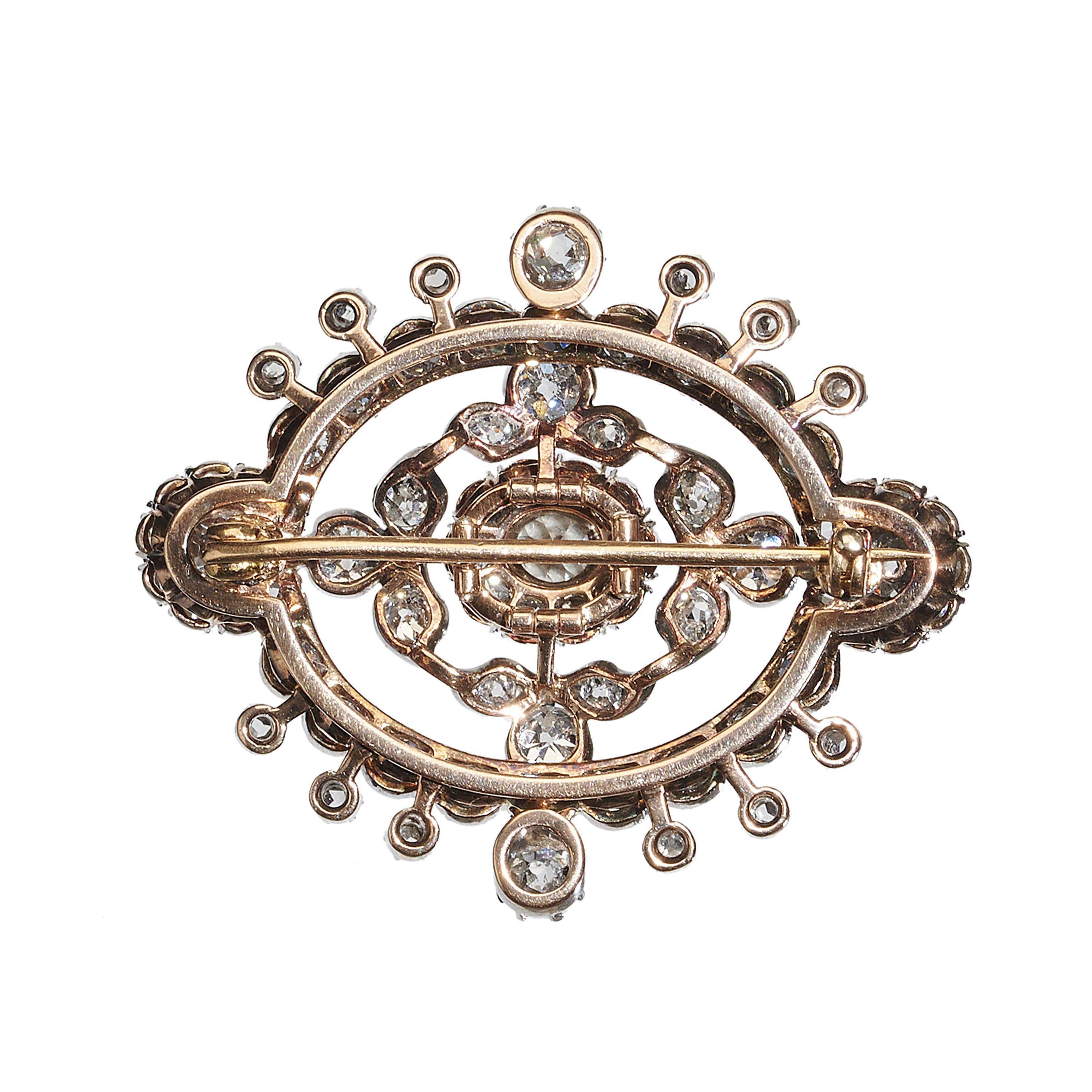 Victorian Diamond and Silver-Upon-Gold Brooch, circa 1875 In Good Condition For Sale In London, GB