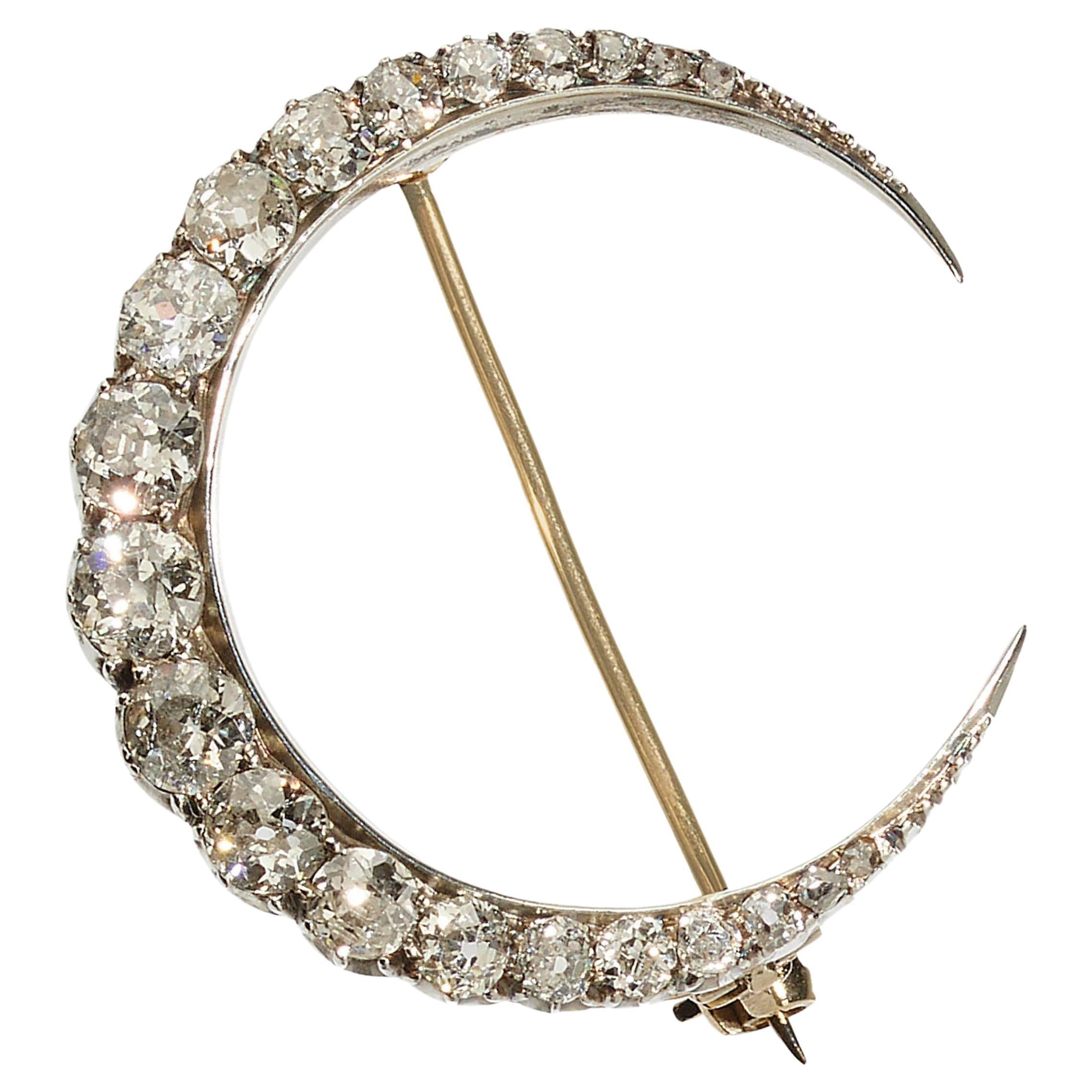Victorian Diamond And Silver Upon Gold Crescent Brooch, Circa 1890, 3.50 Carats For Sale