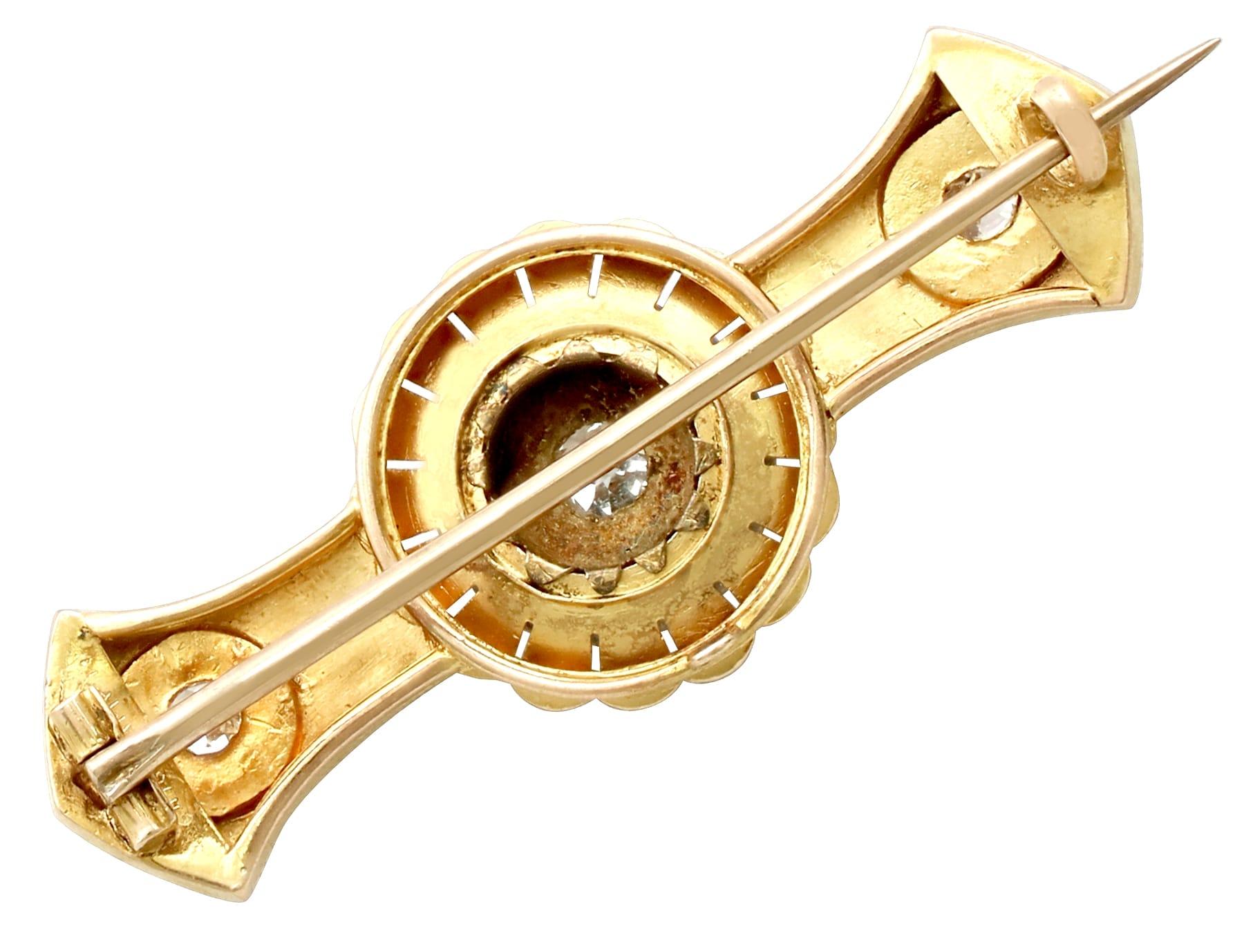 Women's Victorian Diamond and Yellow Gold Brooch For Sale