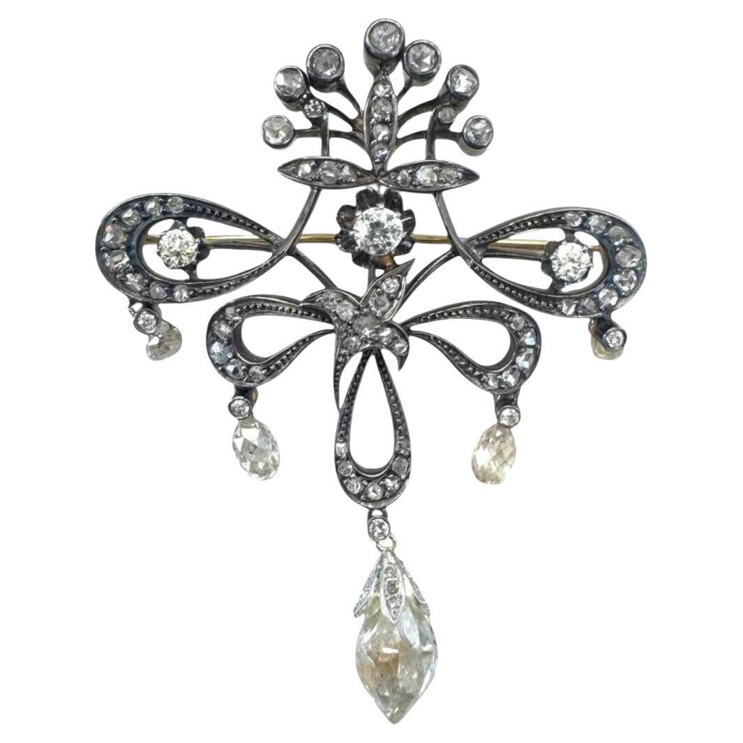 Spilla vittoriana con fiocco di diamanti in oro 18 carati e platino con gocce briolette