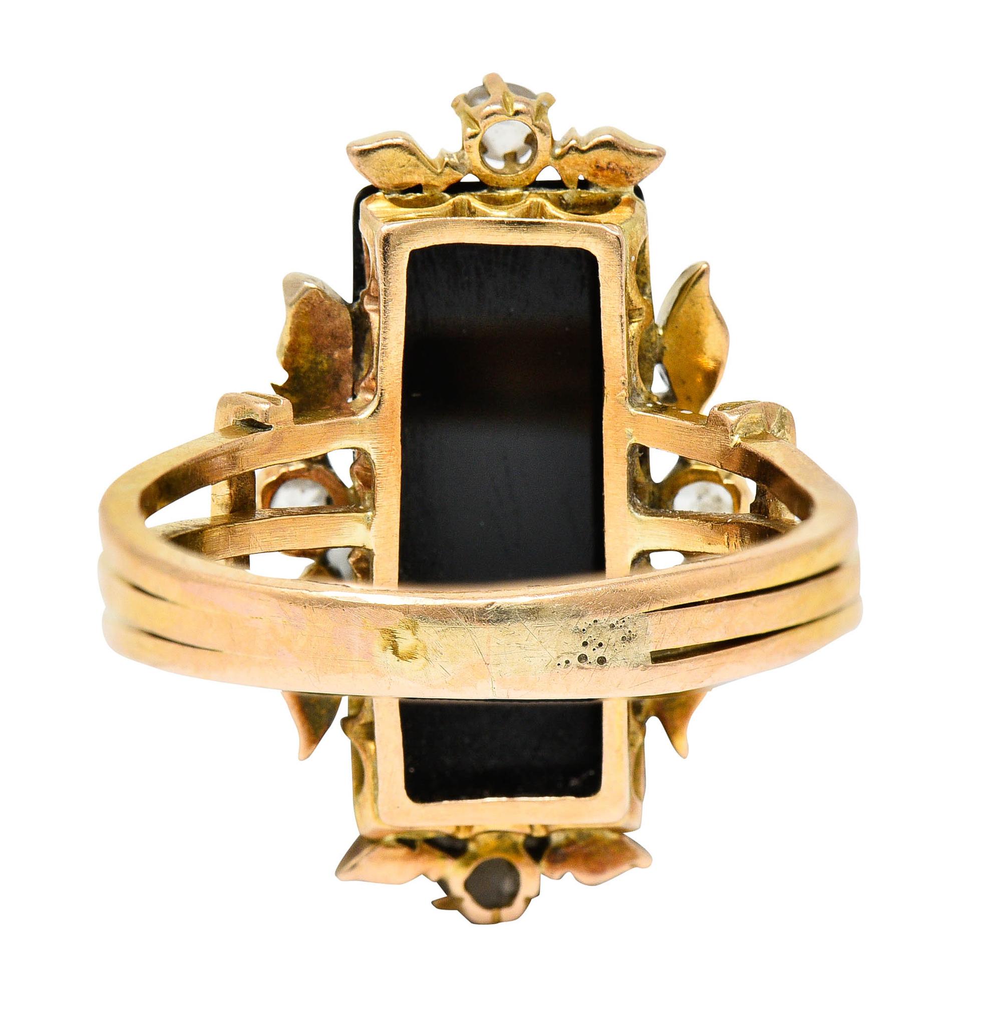 Round Cut Victorian Diamond Carved Onyx Agate 18 Karat Gold Athena Ring