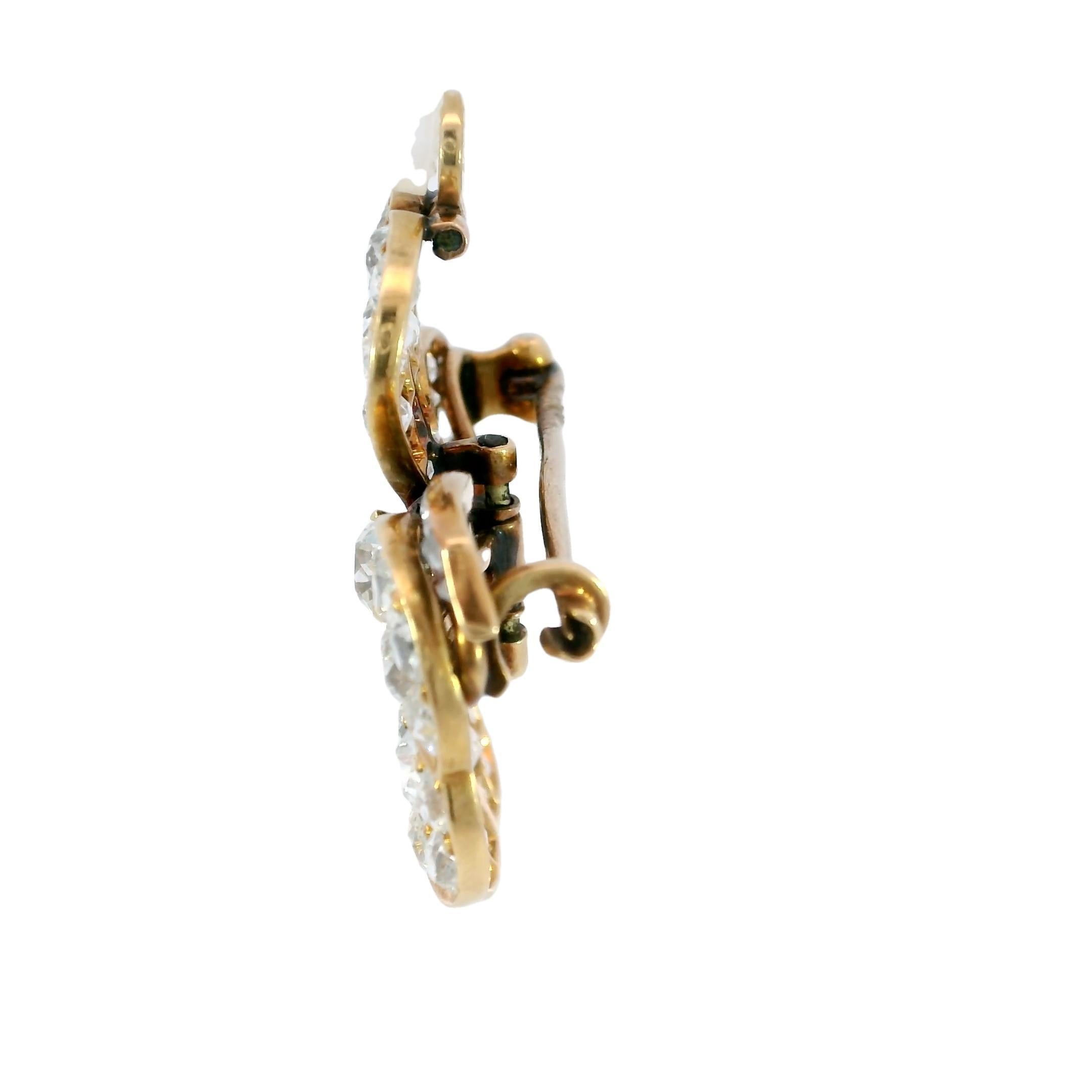 Women's or Men's Victorian Diamond Clover Pendant Brooch in 18K Yellow Gold ~6.8ct Diamonds Total For Sale