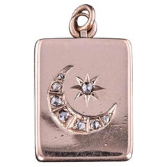 Medallón victoriano con forma de luna creciente y diamantes, de oro de 9k