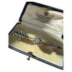 Broche Victoriano de Diamantes Flecha de Cupido