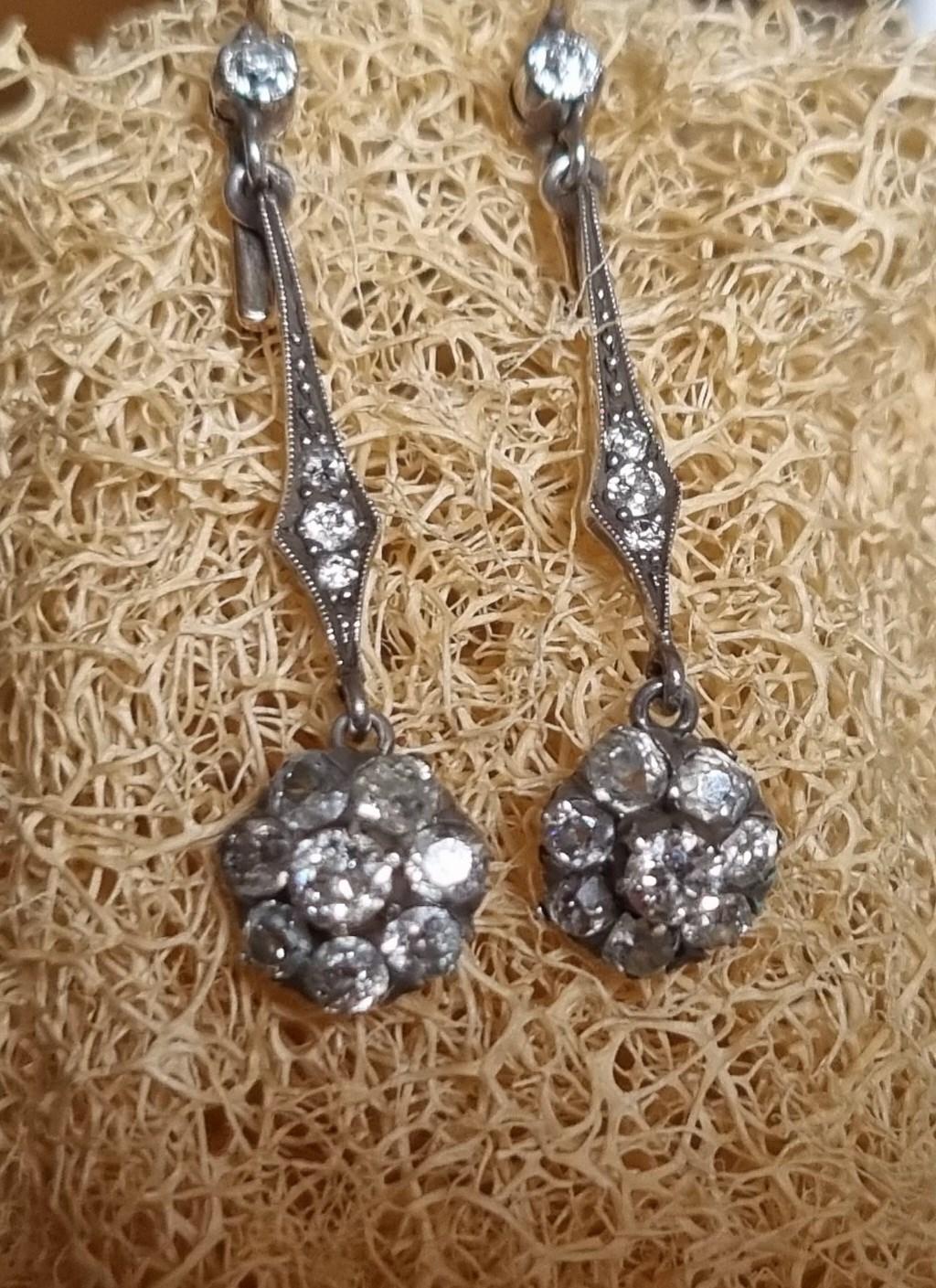 Victorian Diamond Dangle Earrings 19th C (1890) For Sale 2
