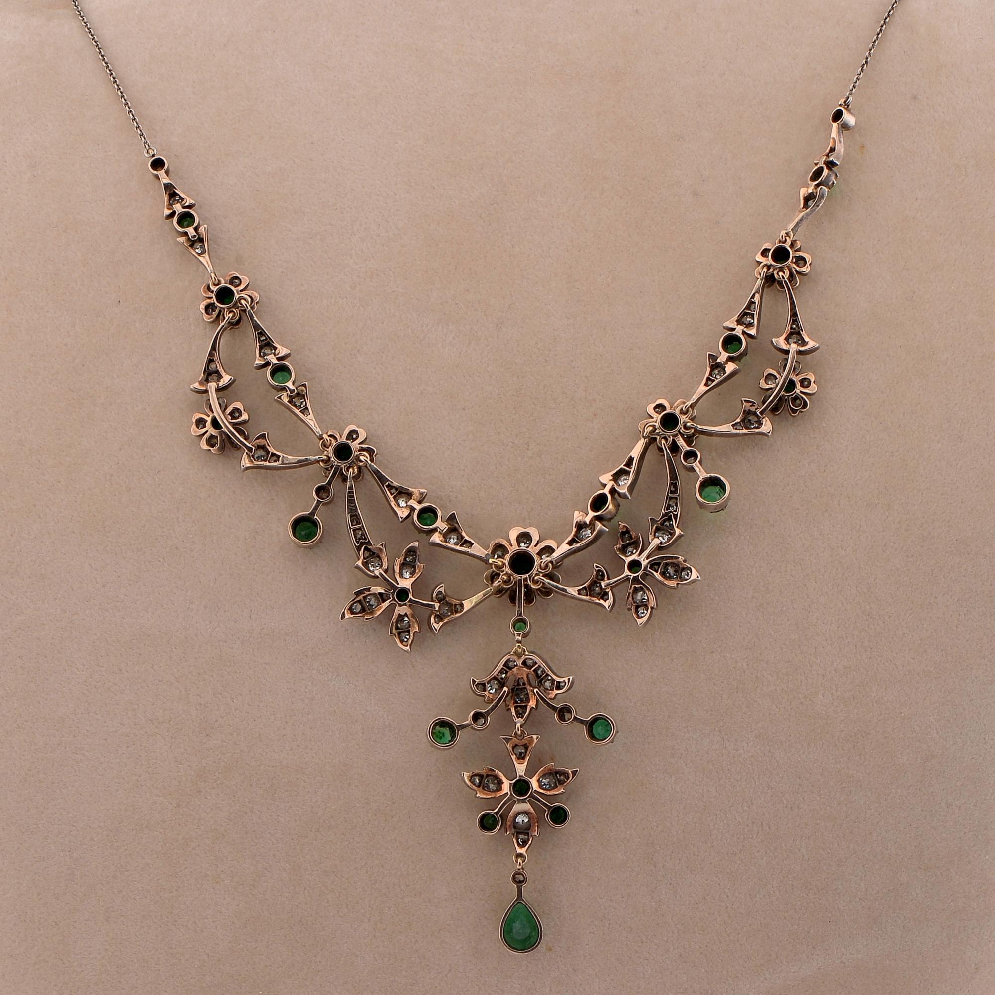 Viktorianische Diamant-Smaragd-Halskette aus 18 Karat Silber mit Schachtel im Angebot 2