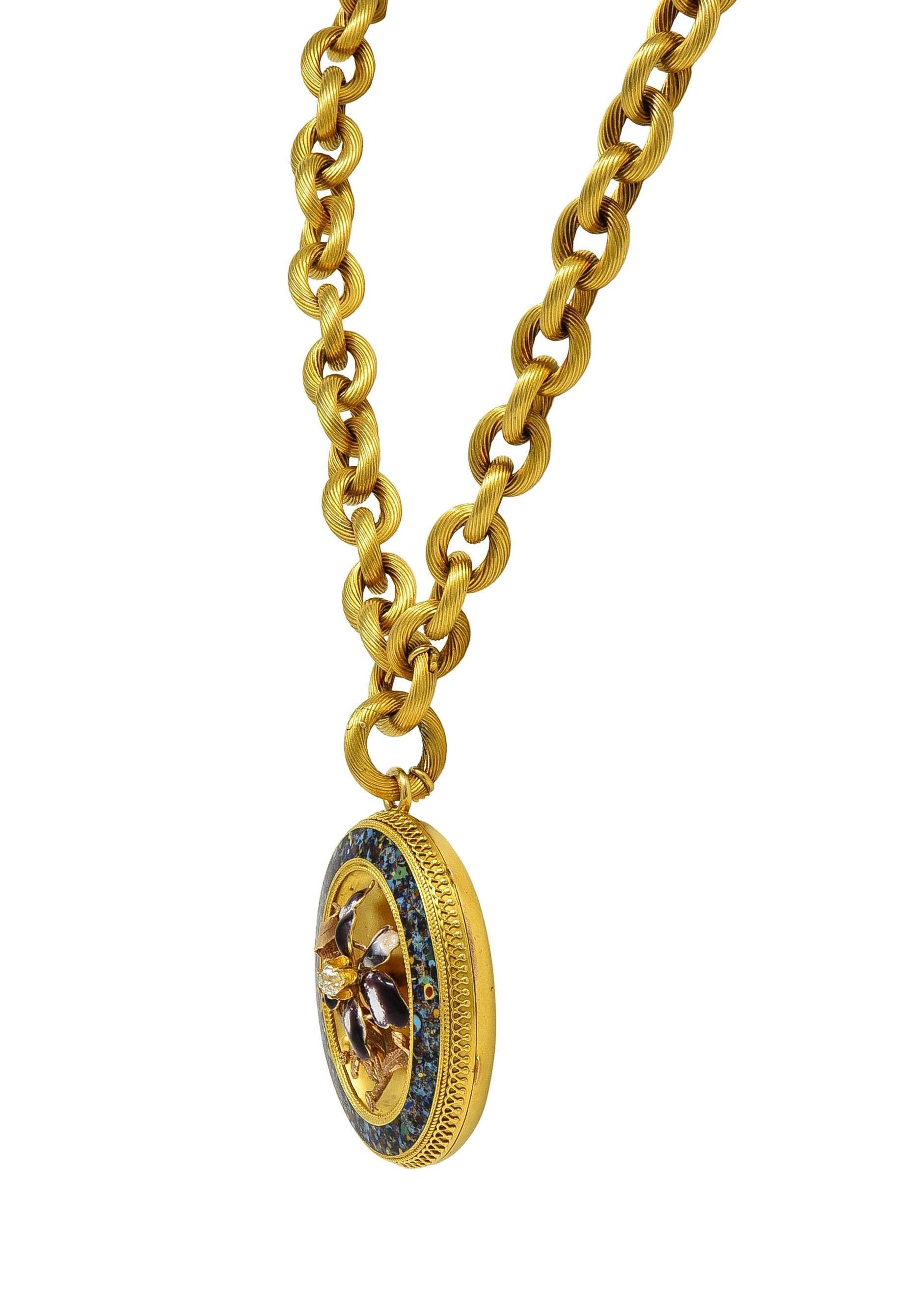Collier pendentif médaillon victorien ancien à fleurs en or 18 carats, émaillé de diamants et de diamants en vente 2