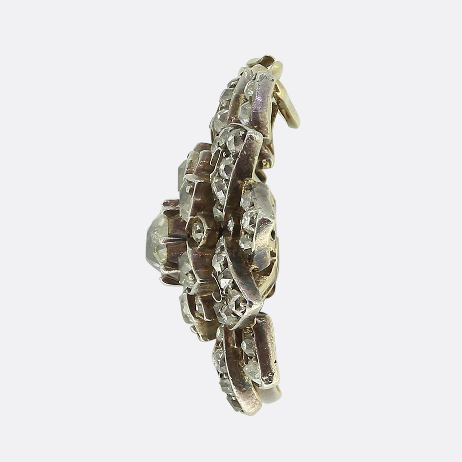 Viktorianischer Diamant-Blumen-Anhänger (Alteuropäischer Brillantschliff) im Angebot