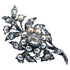 Victorian Diamond Flower Brooch in 18 Karat Yellow Gold and Silver
