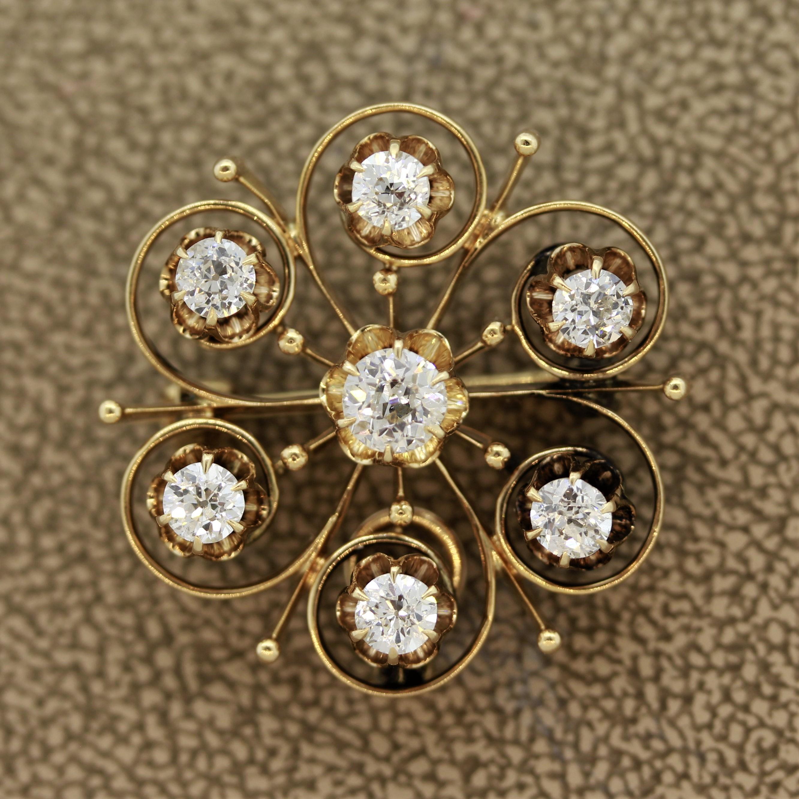 Pièce victorienne classique des années 1890, cette broche étoile est ornée de 7 diamants blancs brillants et pleins de vie. Elles pèsent au total 1,25 carat et sont des pierres de taille européenne. Fabriqué en or 14k et pouvant être porté comme un