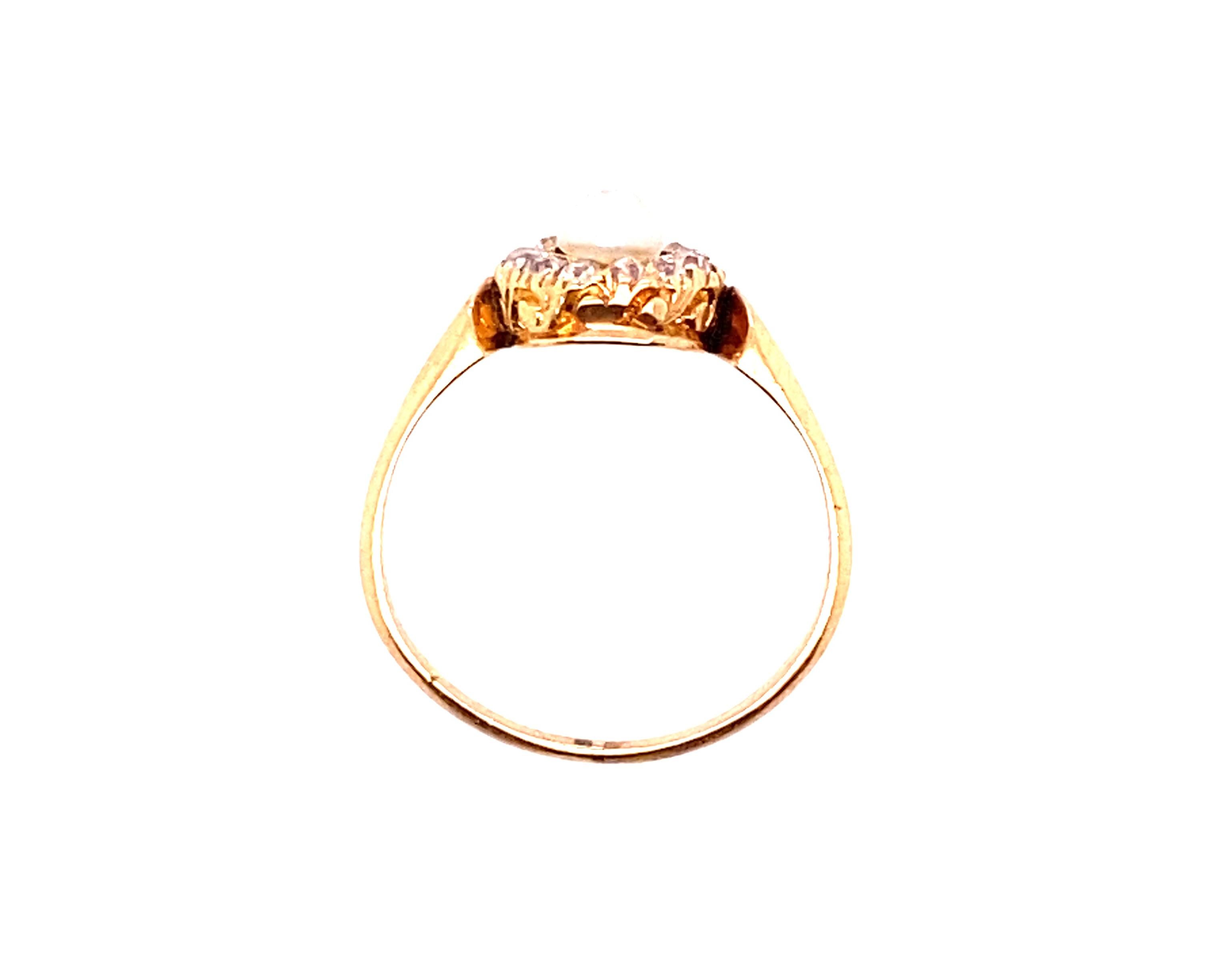 Echtes Original aus den 1880er-1900er Jahren Vintage Antique .40ct Diamant & Perle 14K Gelbgold Victorian Cocktail Ring



Mit einer 3,92 mm großen Naturperle im Zentrum

Dieser Ring wurde vor über 120 Jahren von Hand gefertigt 

100% natürliche