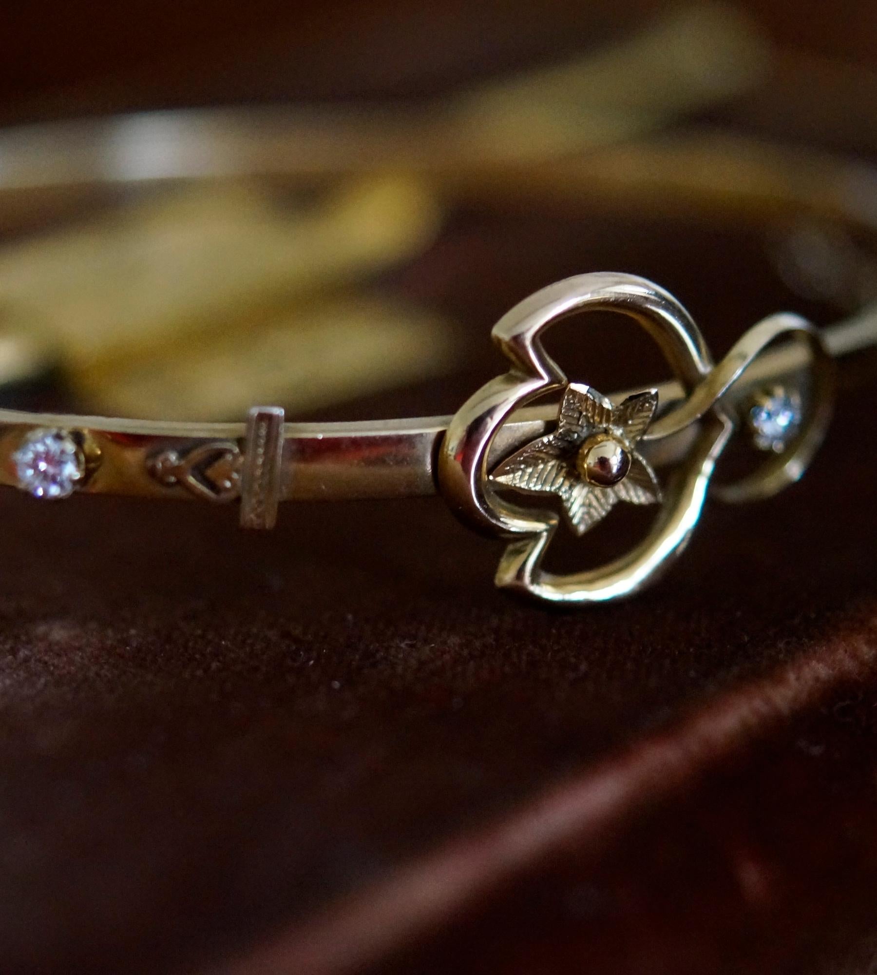 Victorian Diamond & Ivy Bangle  In Good Condition For Sale In Stroud, GB