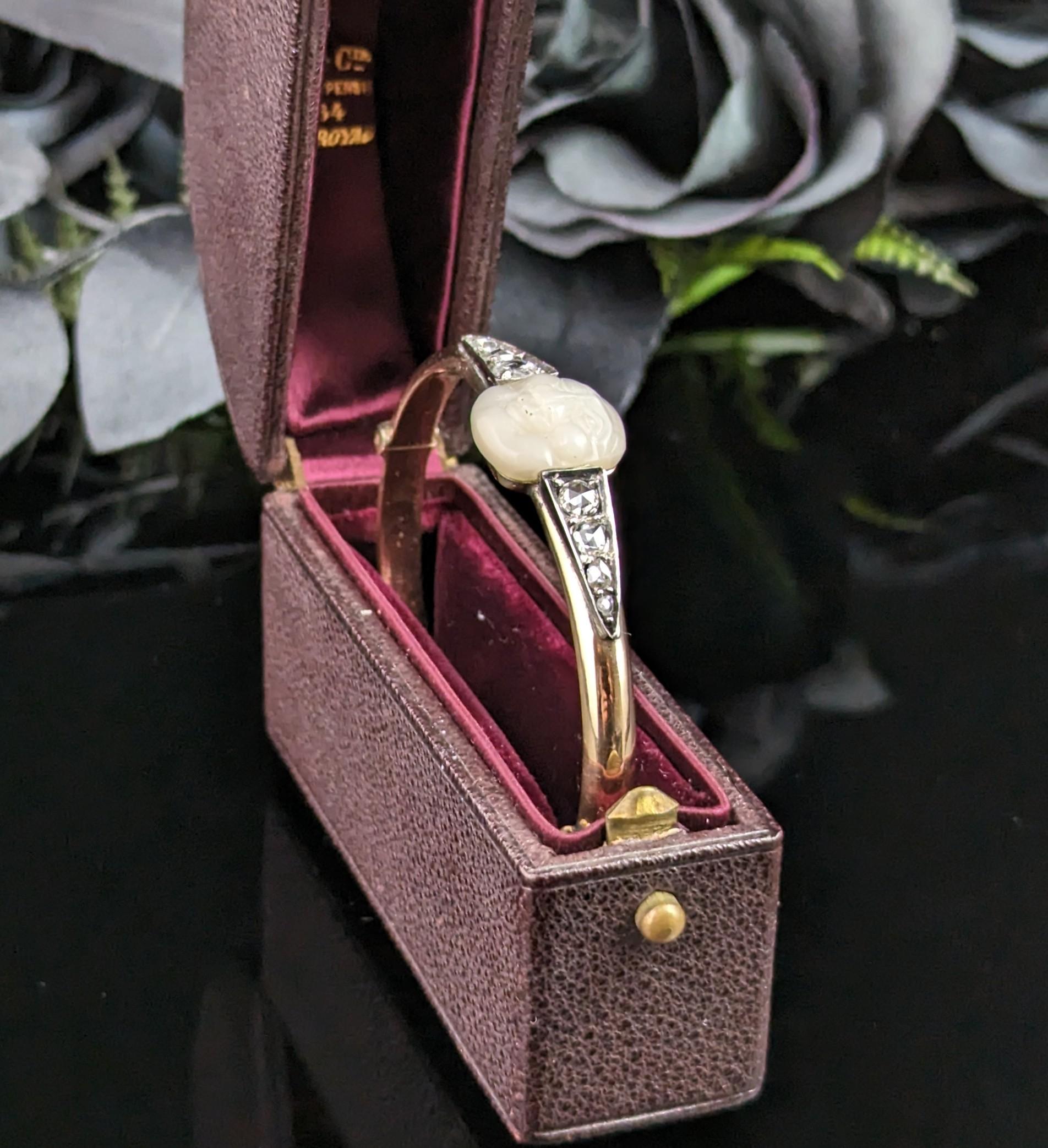Bracelet Victorien Homme dans la Lune, or 18k, nacre et diamants en vente 6