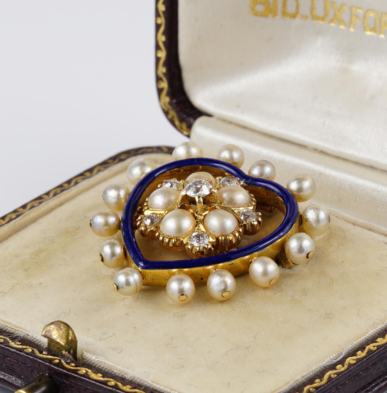 Broche/pendentif victorien en forme de cœur en perle naturelle bleu royal 18 carats avec diamants en vente 1