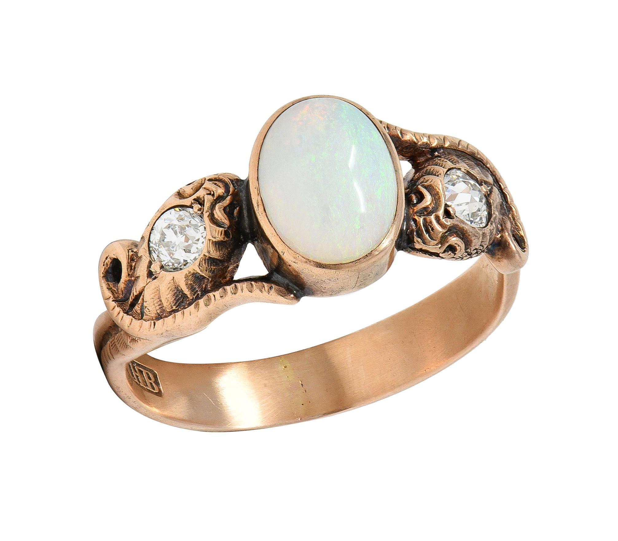 Victorian Diamond Opal 14 Karat Rose Gold Antique Lovers Knot Snake Ring en venta 3