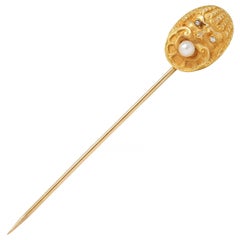 Victorian Diamond Pearl 14 Karat Yellow Gold Antique God Of Wind Stickpin