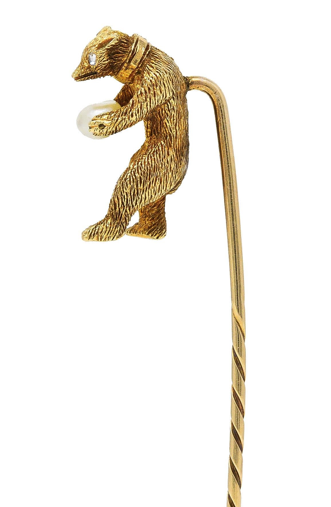 Épingle à cravate victorienne ancienne en or jaune 14 carats avec diamants et perle en forme d'ours de cirque Unisexe en vente