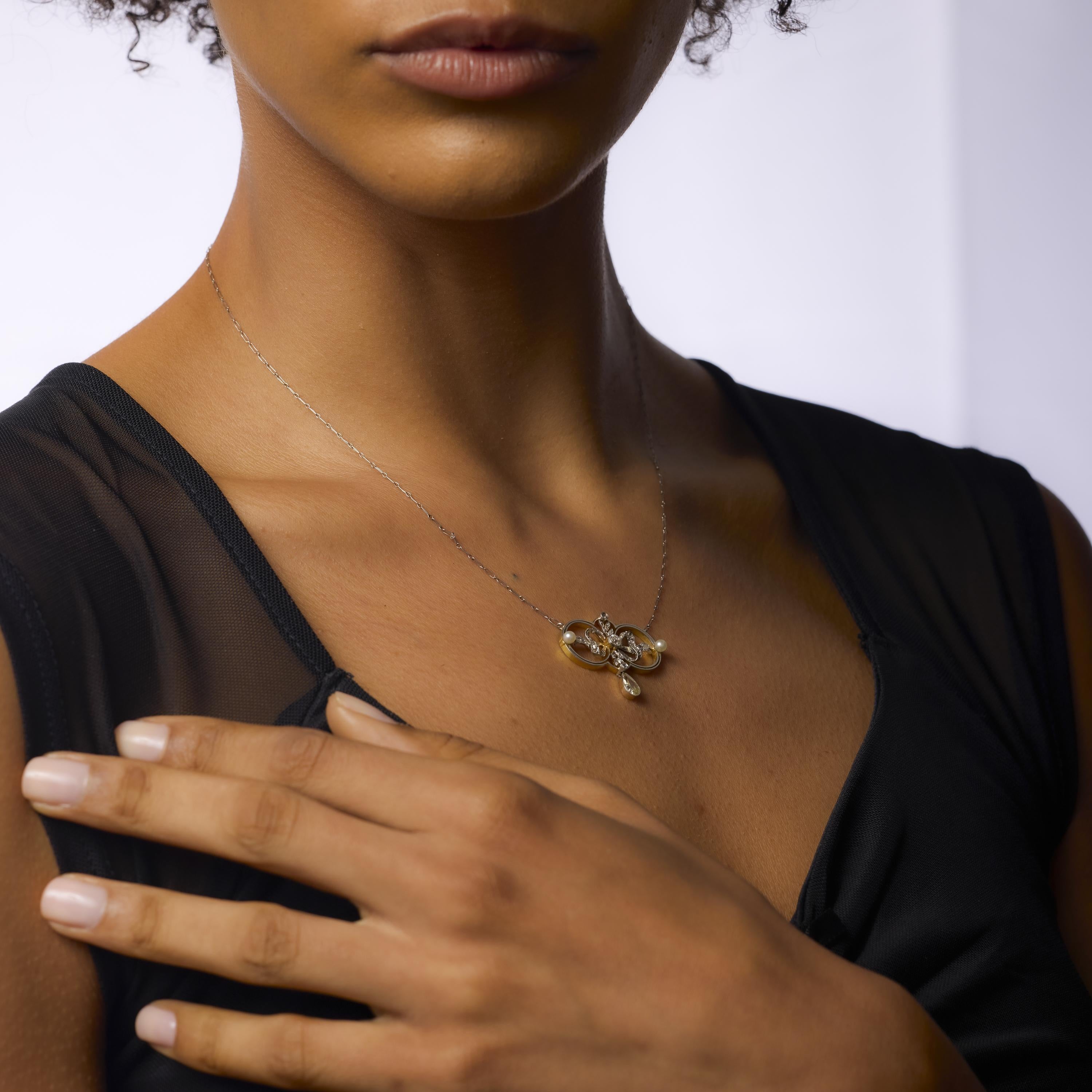 Taglio antico europeo Collana vittoriana con perle e diamanti in oro giallo 18 carati e platino in vendita