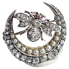 Victorian Diamond Pearl Crescent w/Bee