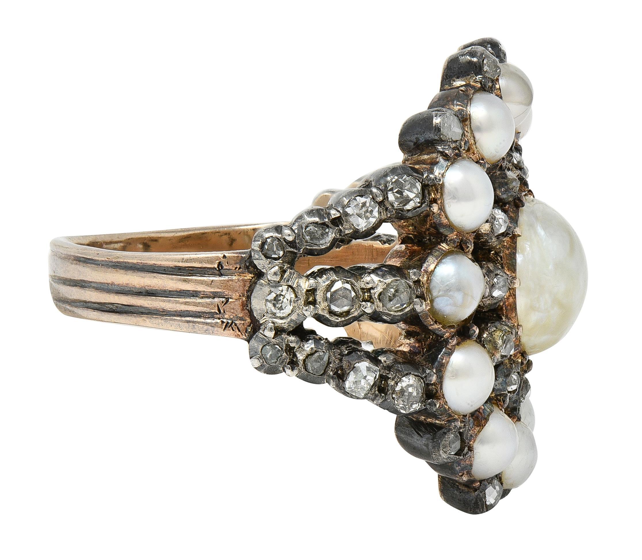 Georgiano Anello vittoriano con diamante e perla in argento sterling e oro 12 carati a scoppio radiale antico in vendita