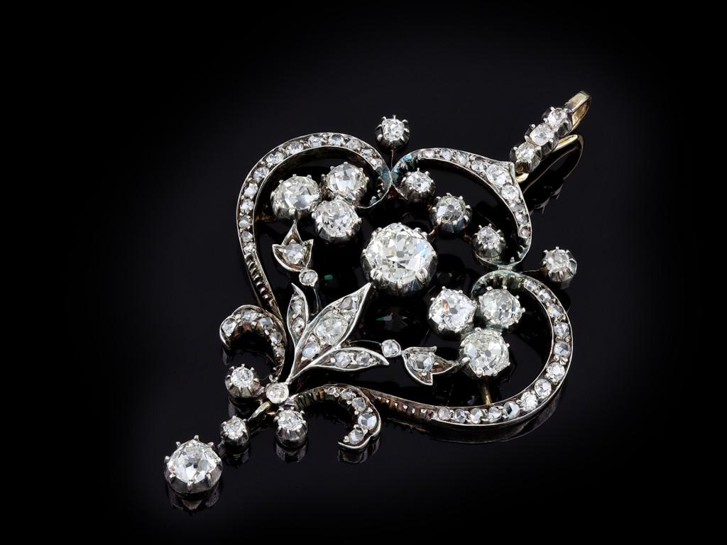 Victorian diamond pendant/brooch, circa 1880.  For Sale 2