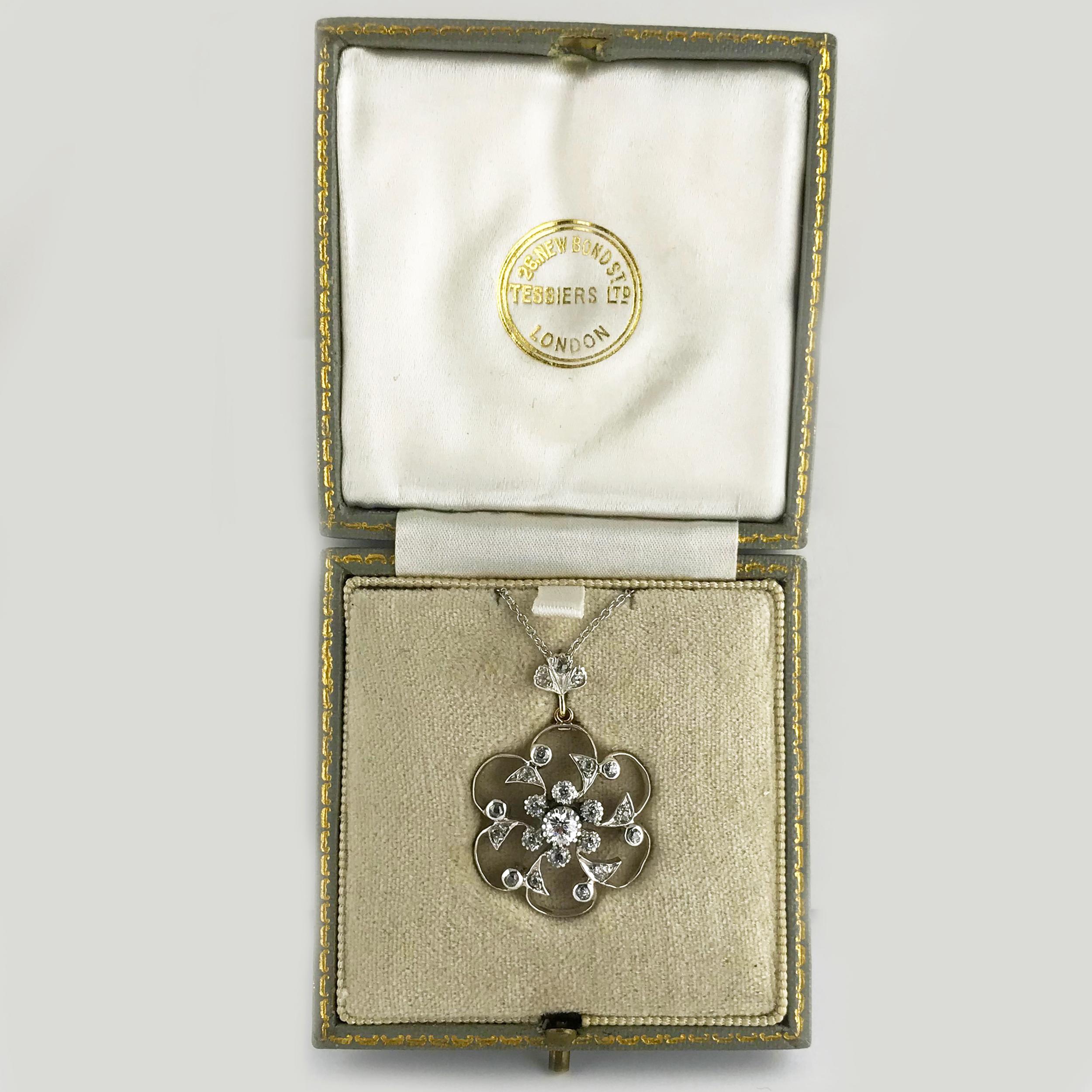 Viktorianische Diamant-Anhänger-Brosche im viktorianischen Stil, um 1890 8