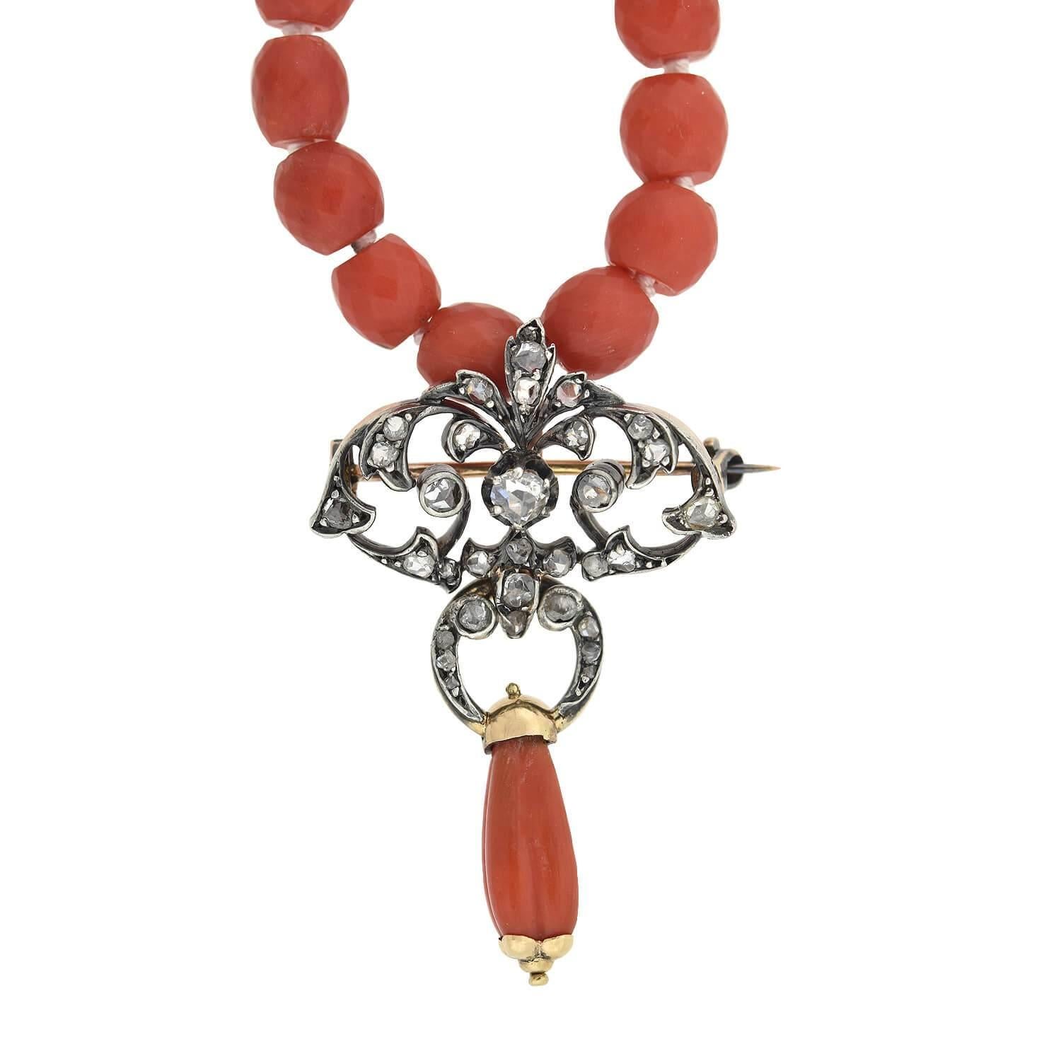 Victorien Collier victorien à épingle/pendentif en perles de diamants et corail naturel en vente