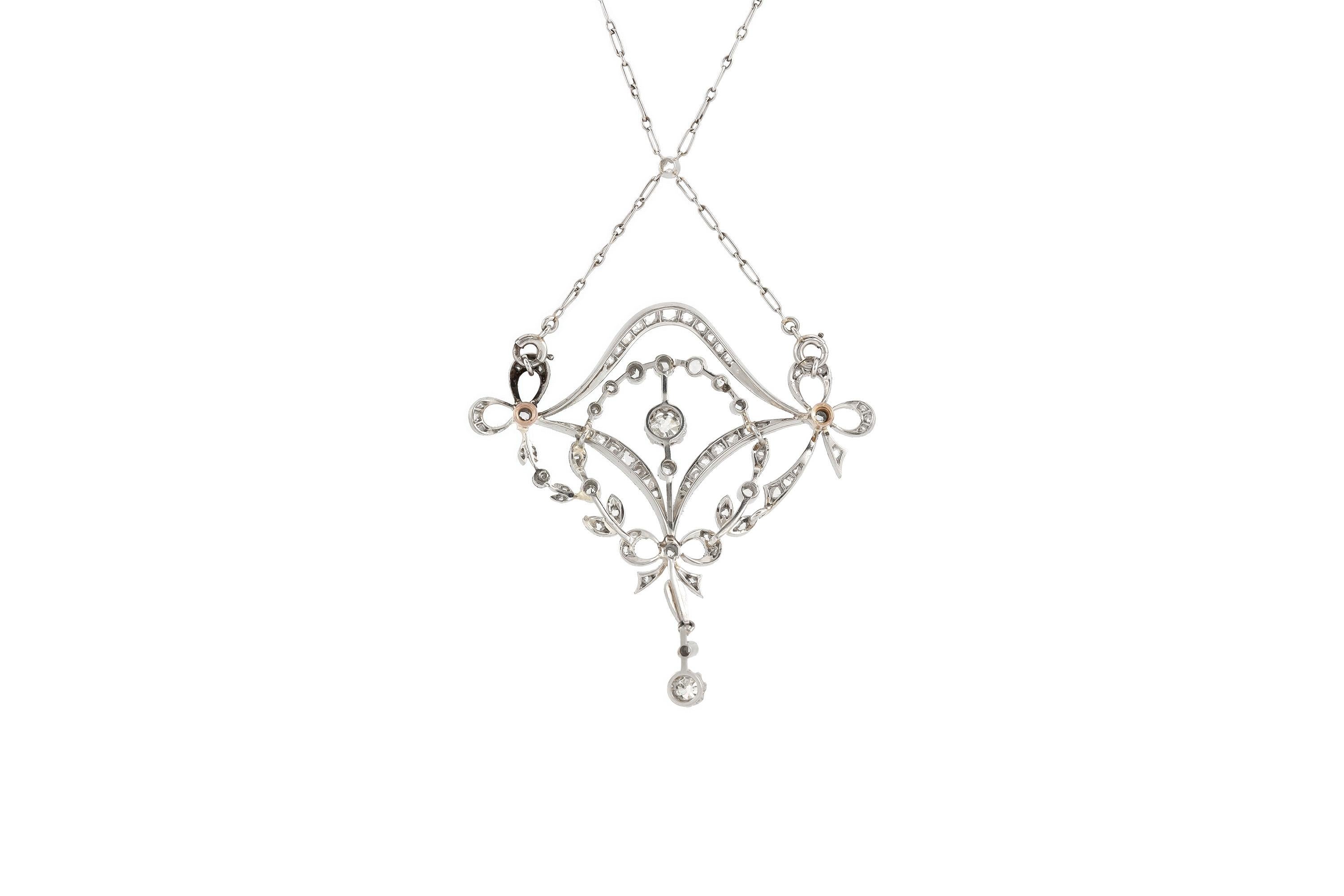 Finley crafted in platinum with diamonds weighing approximately a total of 2.00 carats.
Circa 1920s.