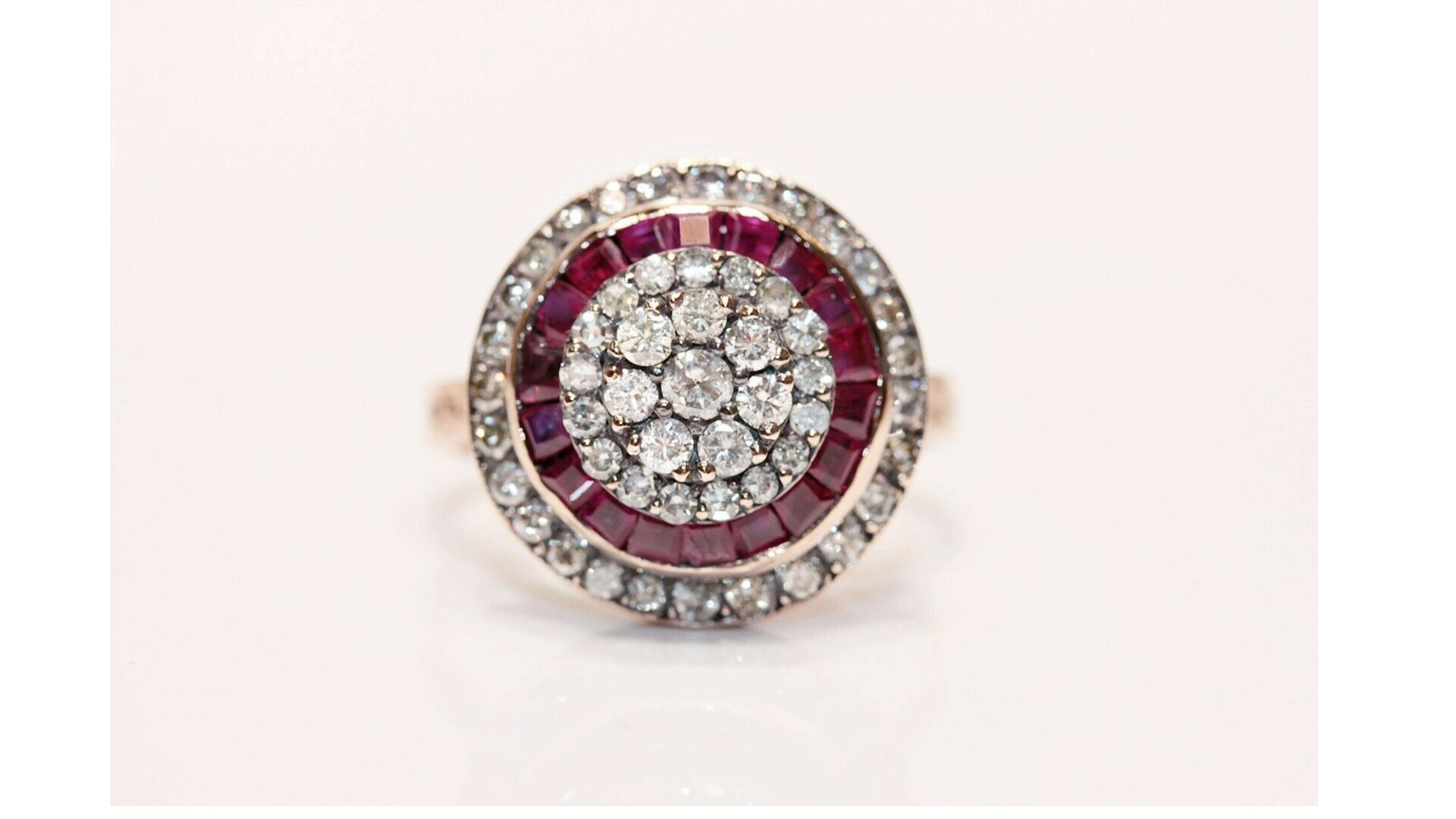 Art Deco Style  Ruby Diamond Ring 8 Karat White Gold  and with  10 Ruby stones and 10 White Diamonds at 0.90 carats set in 14 Karat White Gold. Its in a Rose Cut shape too and stands out. with the 1.50 Carat Ruby.










Ruby 0.65ct 
Diamond 0.30