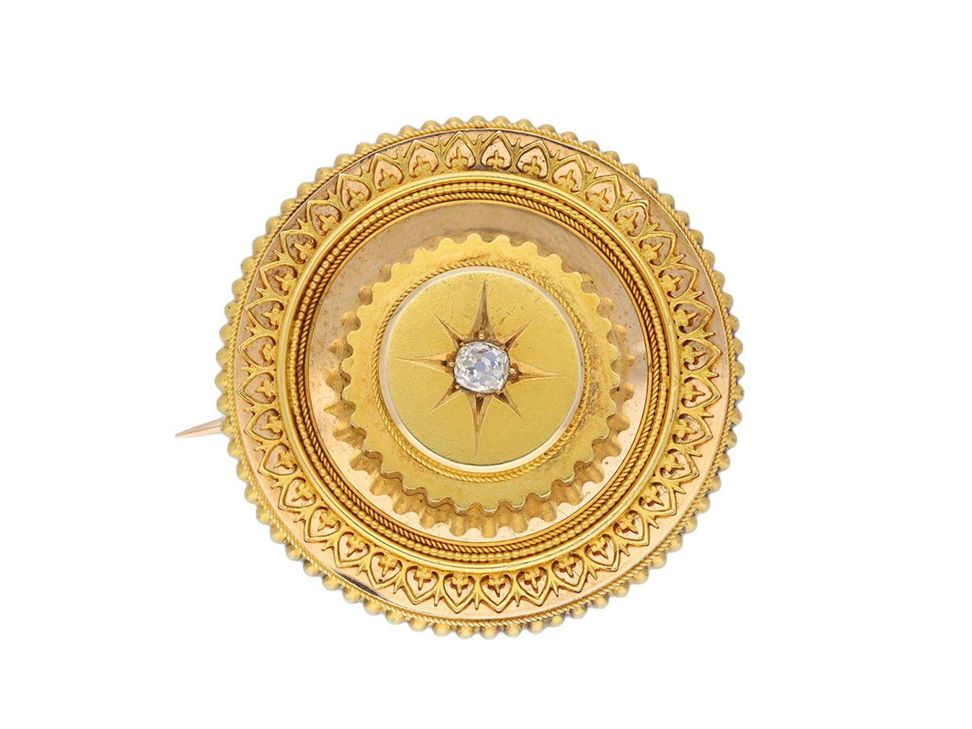 Old Mine Cut Victorian diamond set brooch and earring suite, circa 1860. For Sale