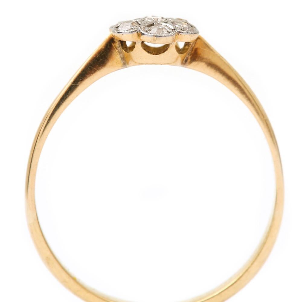 Victorian Diamond Seven-Stone Petal Cluster Ring 18 Karat Yellow Gold circa 1890 2