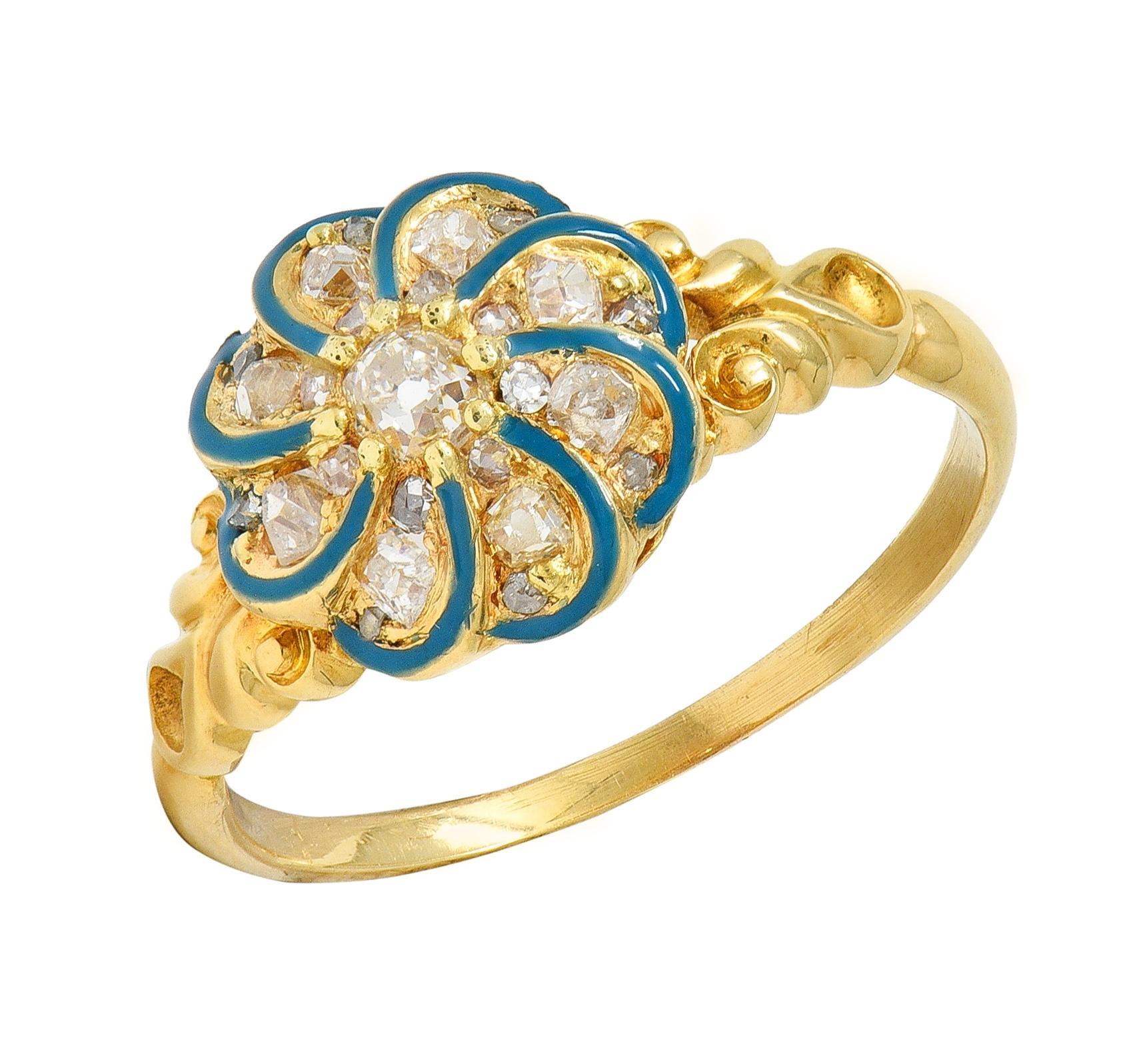 Anello vittoriano con diamante e smalto verde acqua in oro 18 carati, anello a grappolo floreale vorticoso in vendita 1