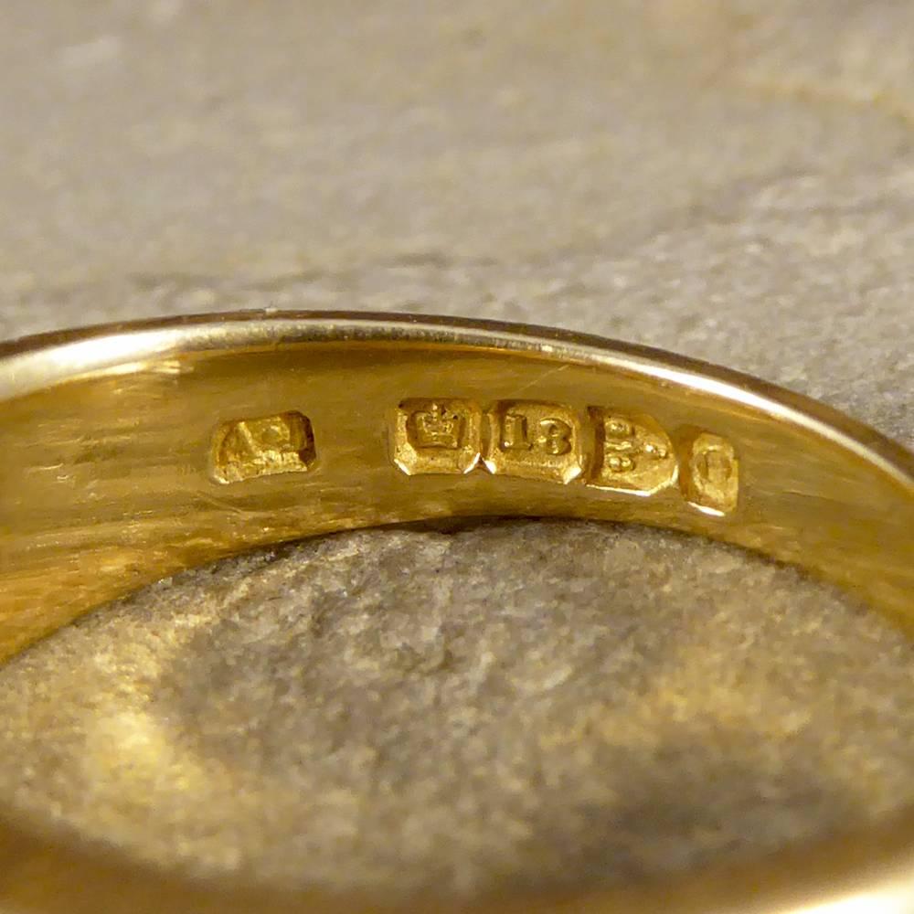 Late Victorian Victorian Diamond Three-Stone Gypsy Set 18 Carat Gold Ring