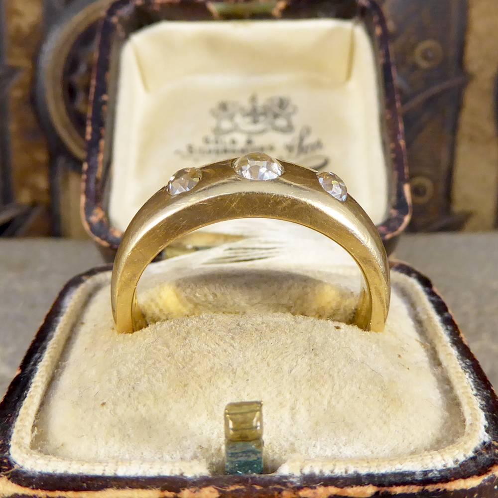 Victorian Diamond Three-Stone Gypsy Set 18 Carat Gold Ring 4