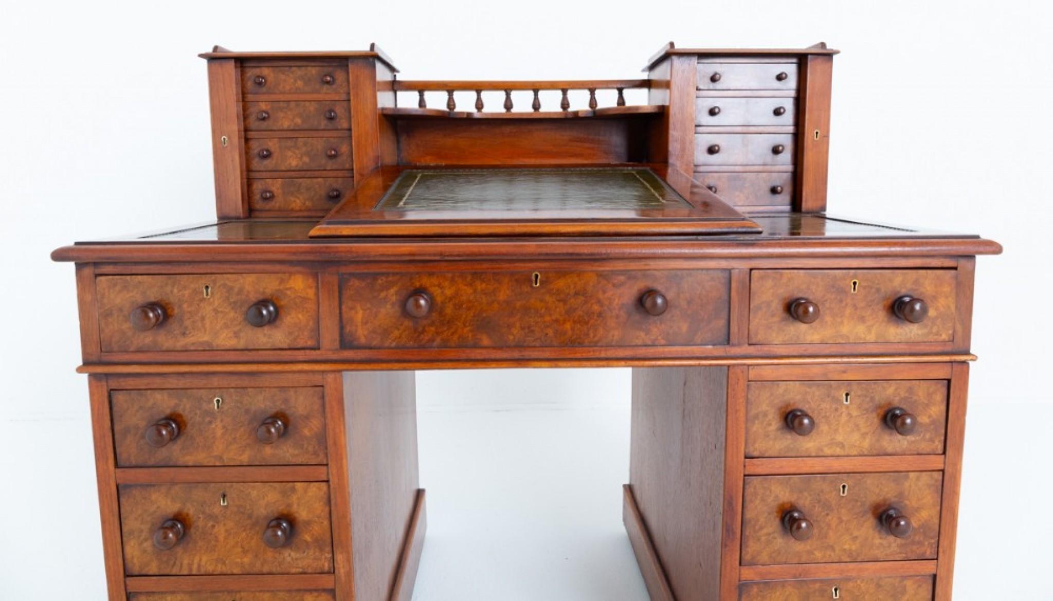 Victorian Dickens Desk Walnut Writing Table 1870 For Sale 2