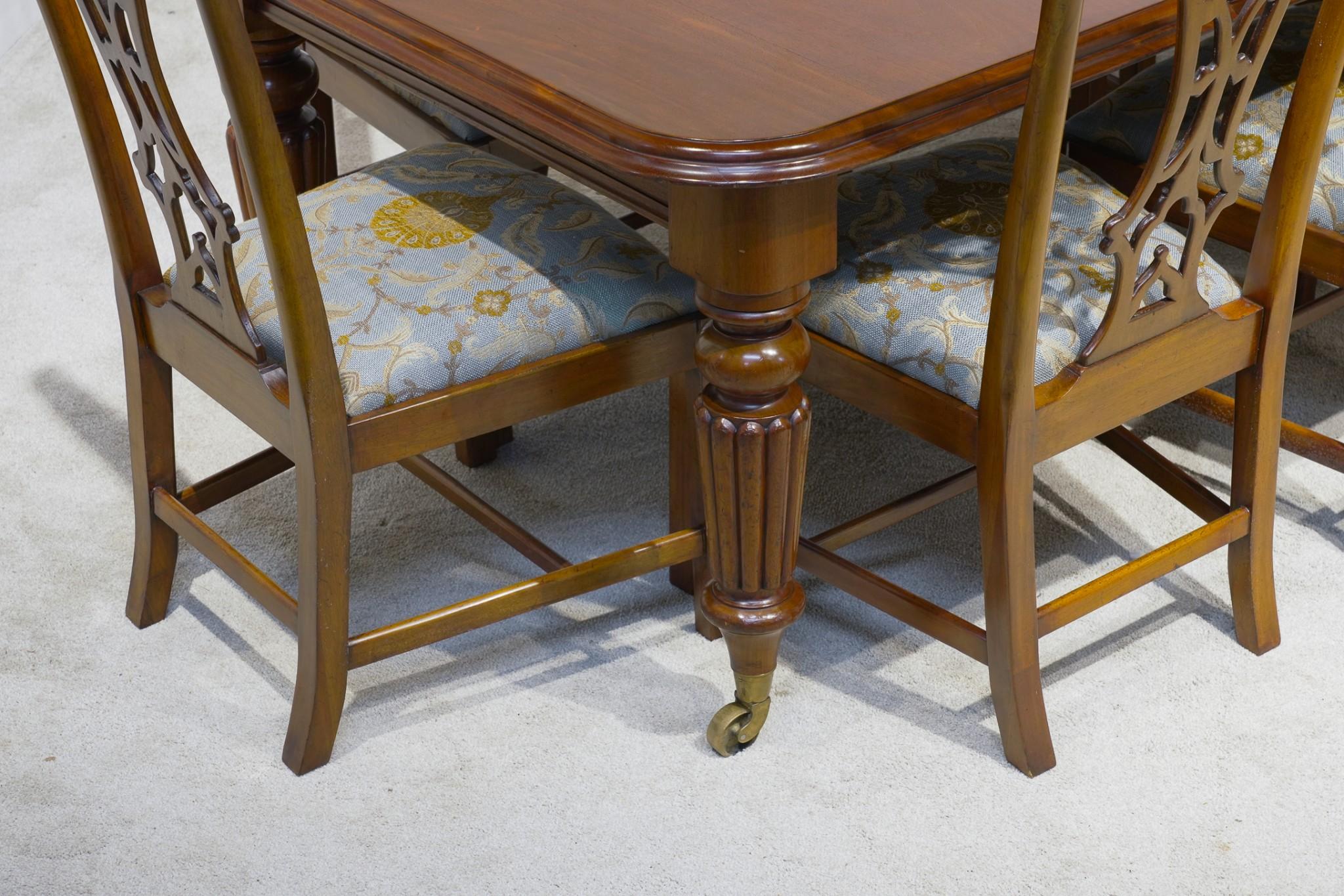 Victorian Dining Table 3 Extending Leaves and 10 chairs For Sale 1