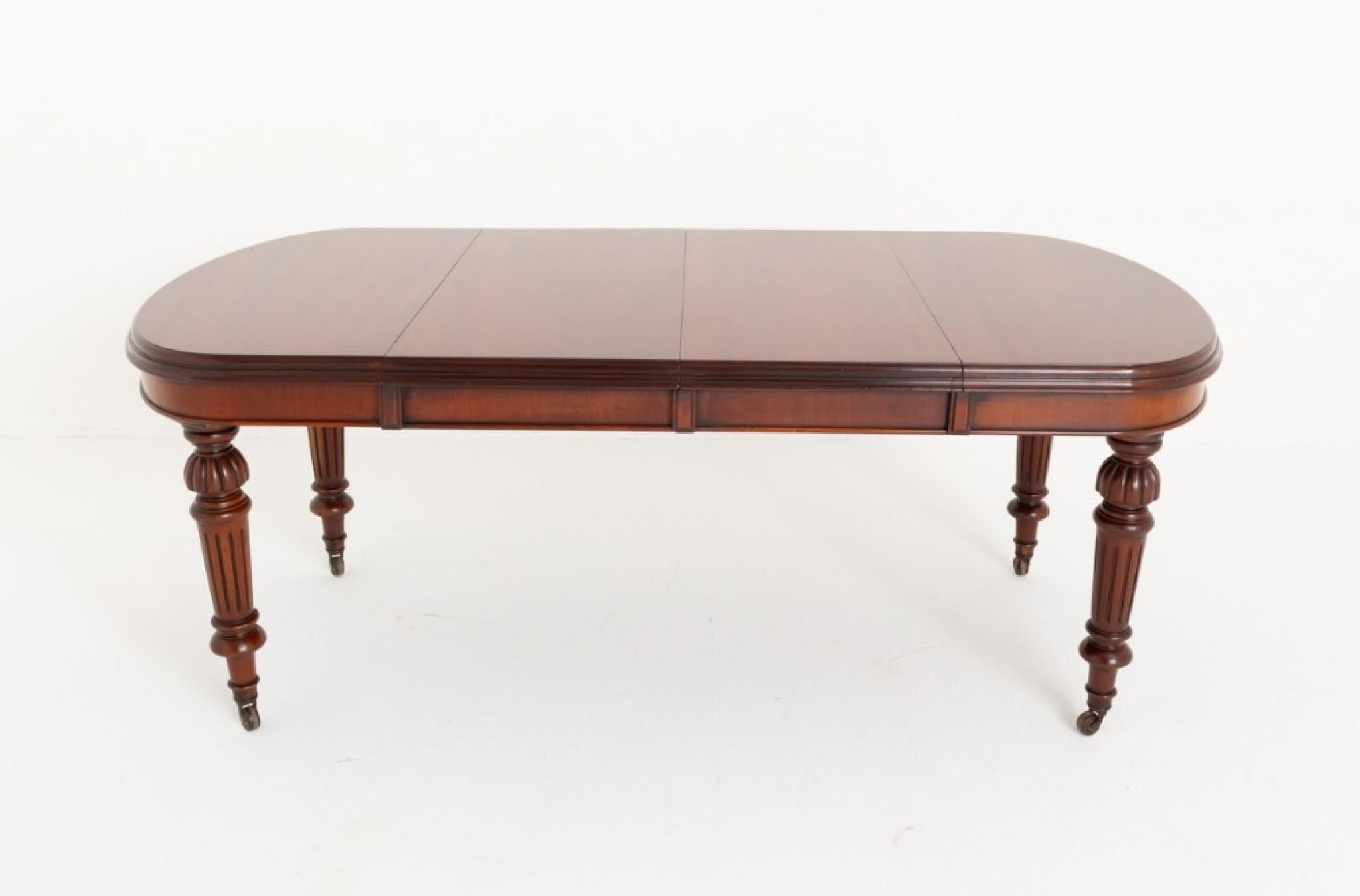 Mid-19th Century Victorian Dining Table Extending 10 Seater Mahogany 1860 For Sale