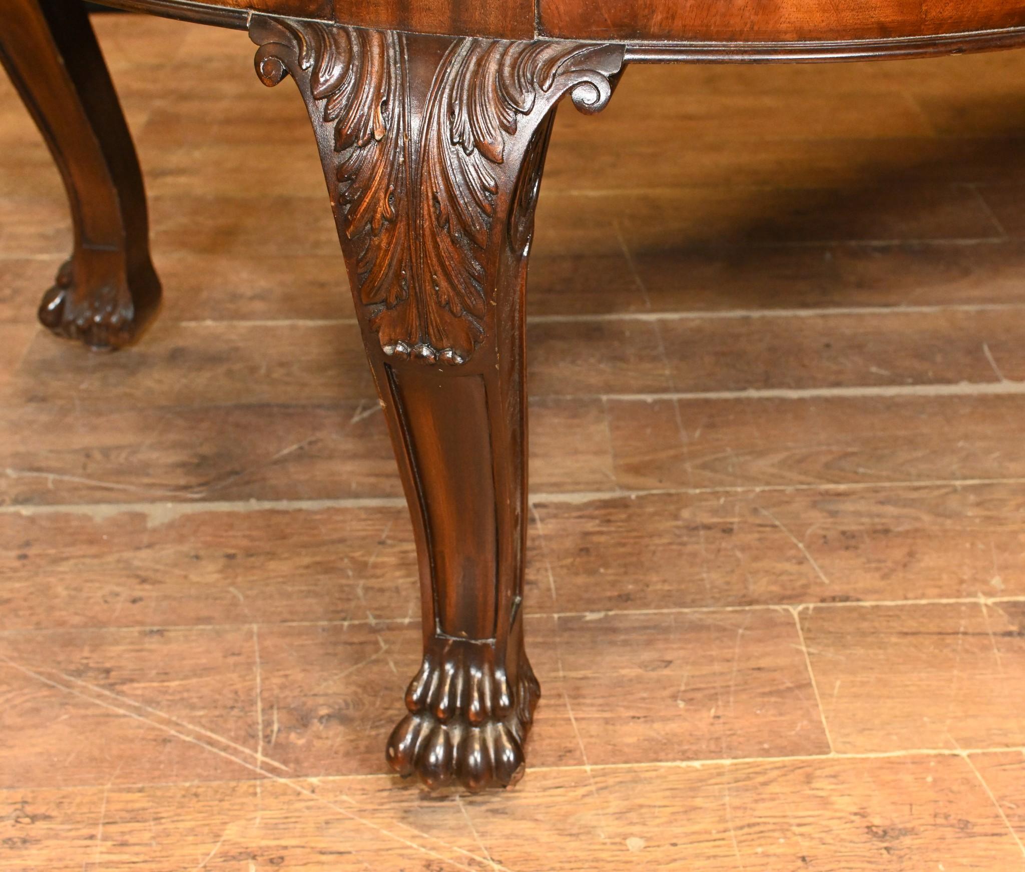 Late 19th Century Victorian Dining Table Extending Mahogany Gillows of Lancaster 1880 For Sale